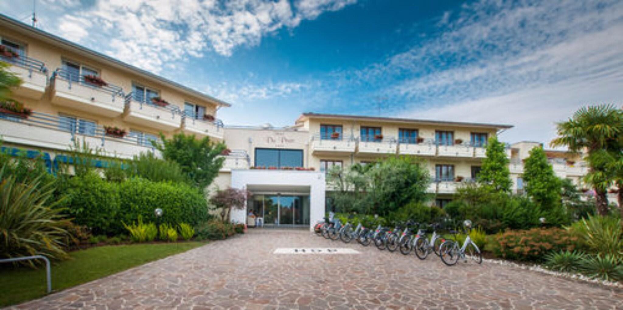 Stay in style at Hotel Du Parc Sirmione