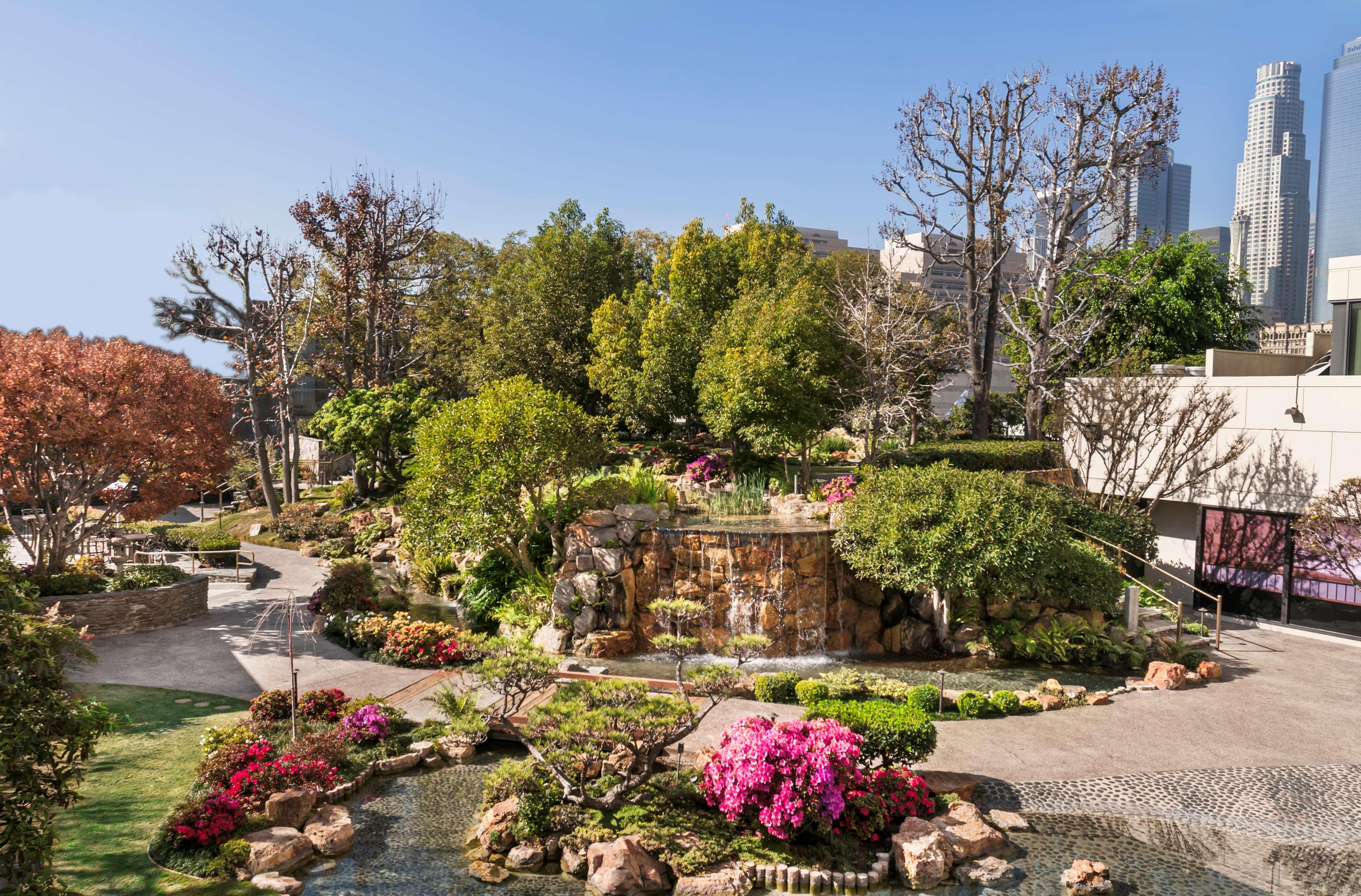 Stay in style at DoubleTree by Hilton Hotel Los Angeles Downtown