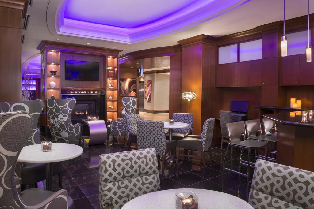 Stay in style at Residence Inn Toronto Downtown/Entertainment District