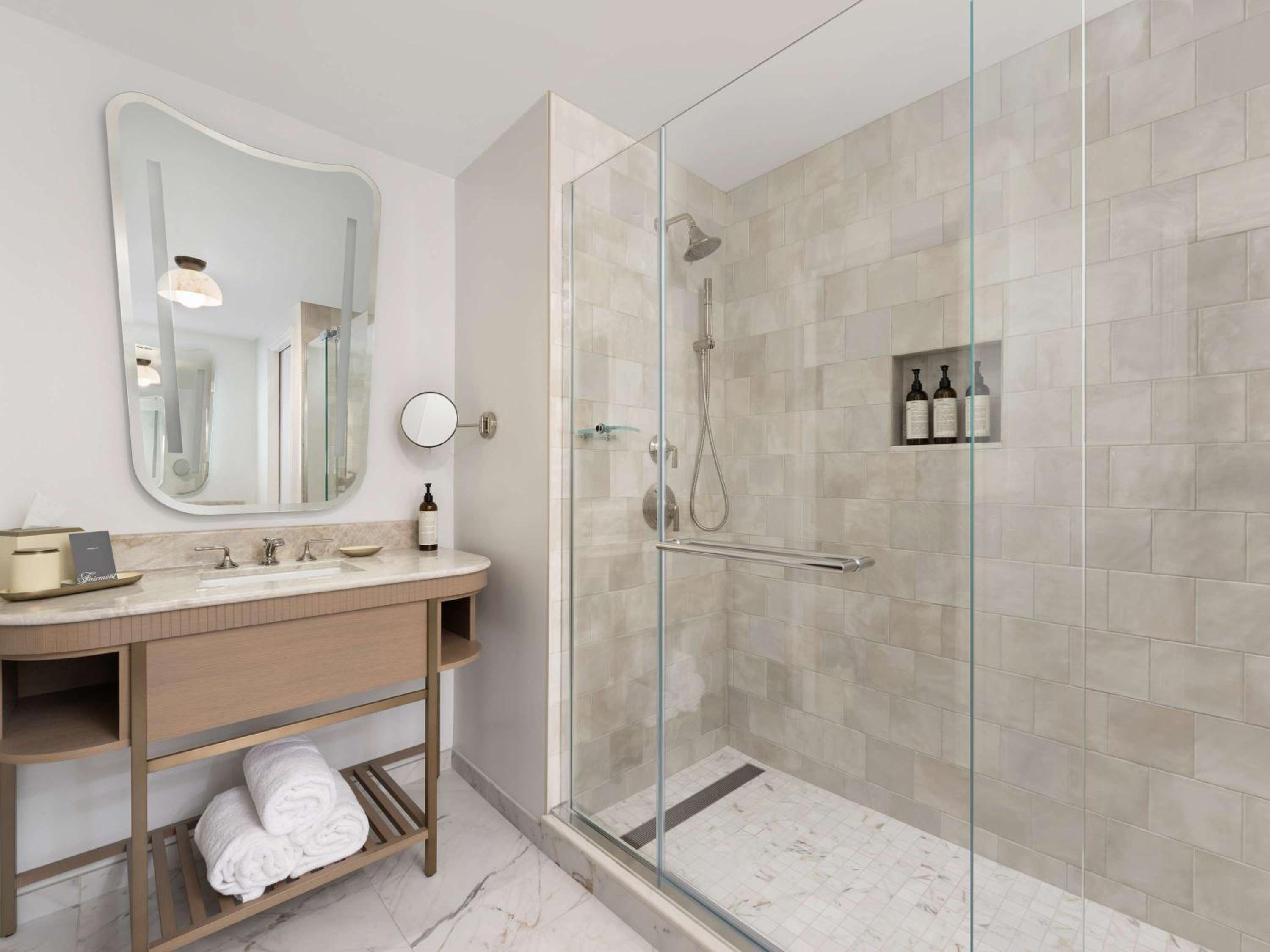 Stay in style at Fairmont Chicago - Millennium Park