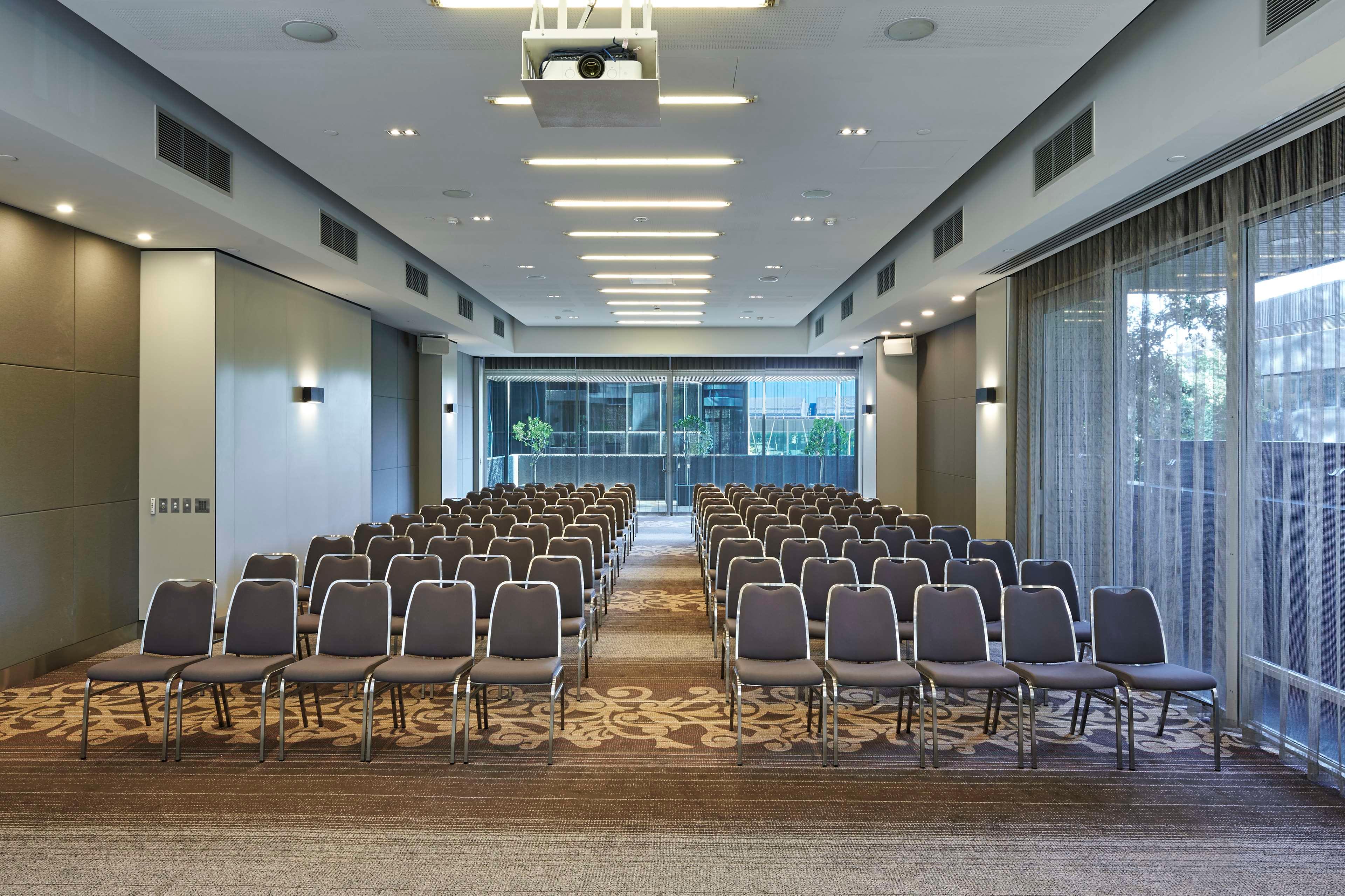 Stay in style at Hilton Perth Parmelia