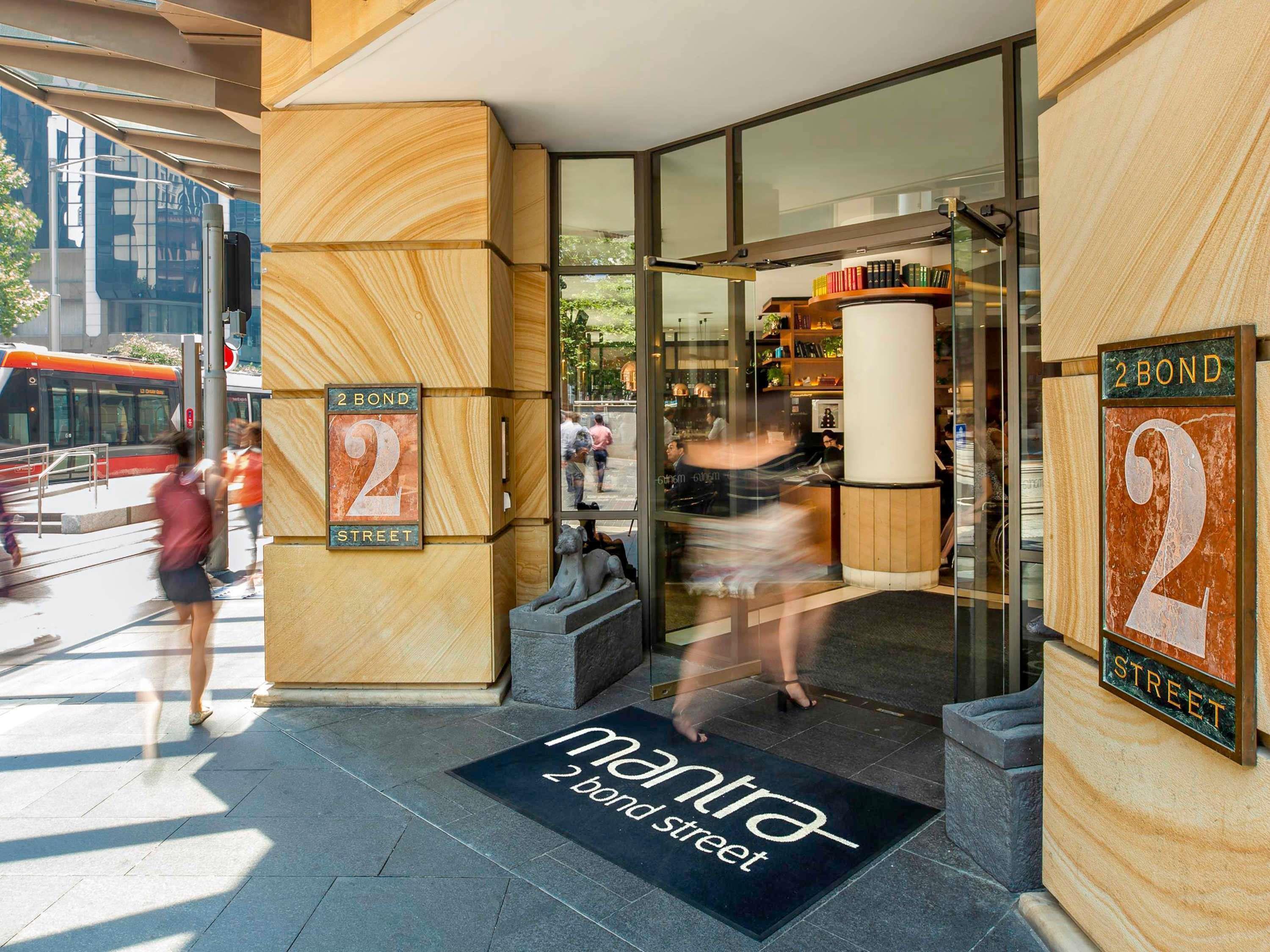 Stay in style at Mantra 2 Bond Street