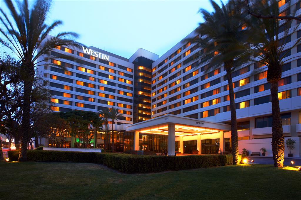 Stay in style at The Westin Los Angeles Airport
