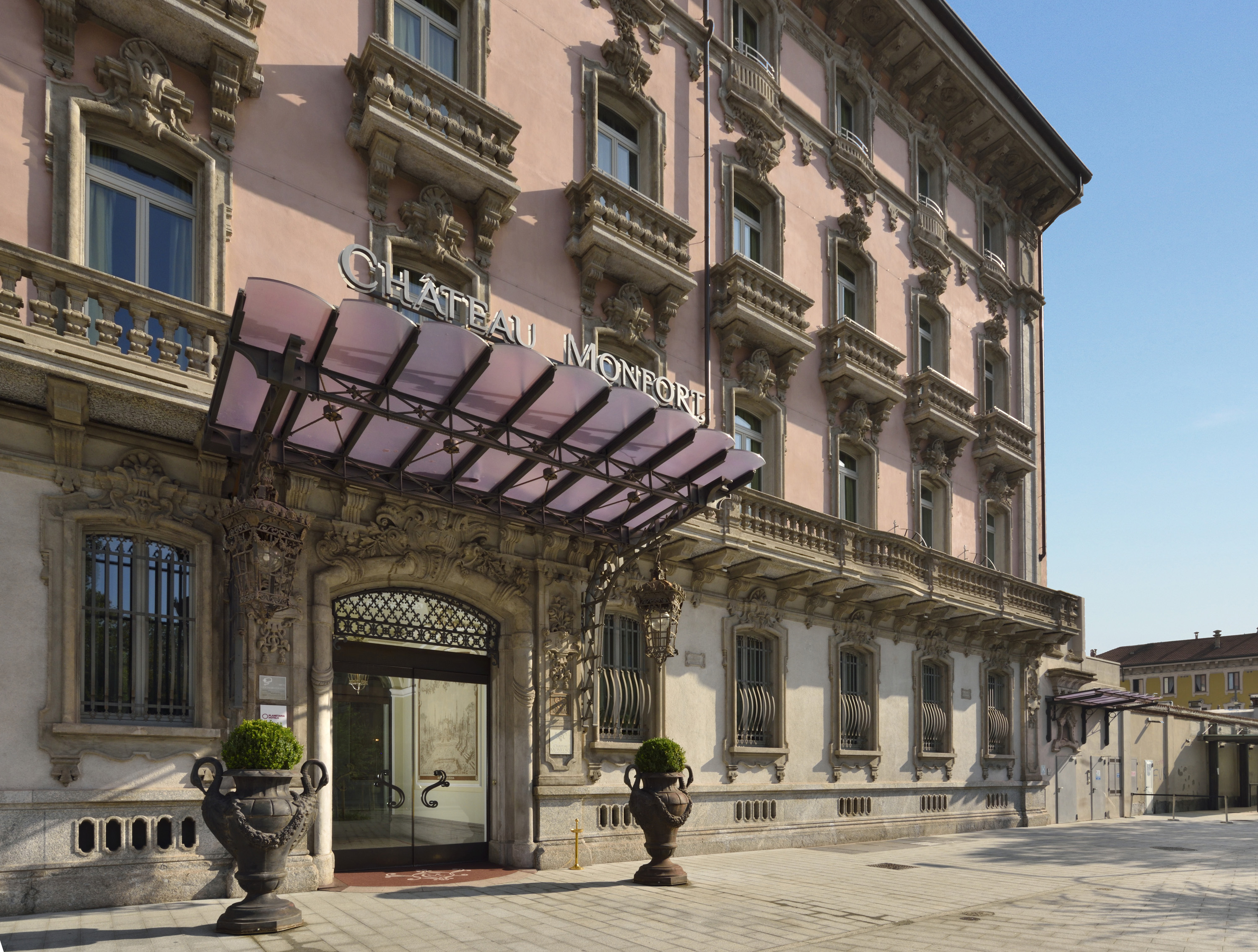 Stay in style at Château Monfort