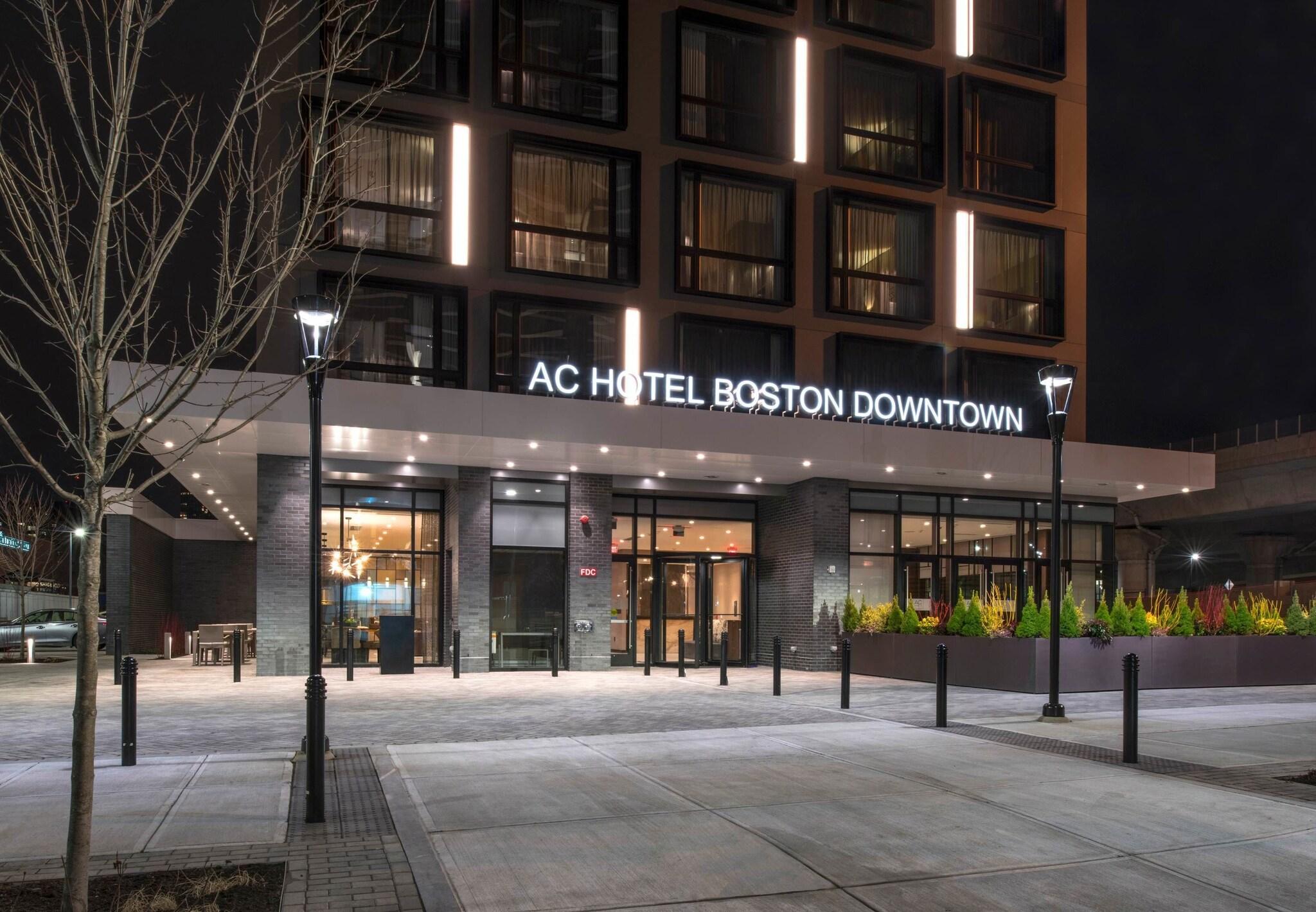 Stay in style at AC Hotel by Marriott Boston Downtown
