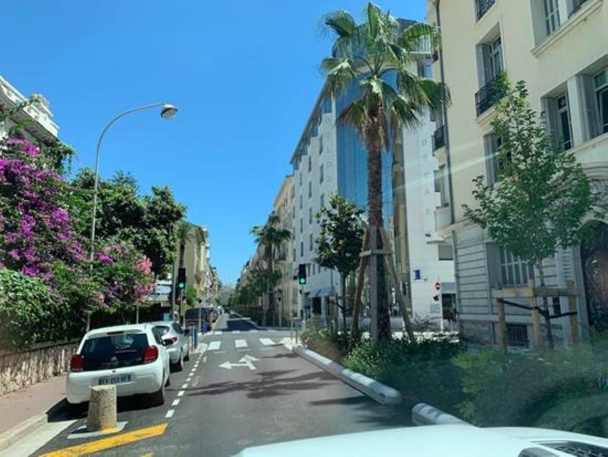 Stay in style at Hôtel Goldstar Resort & Suites