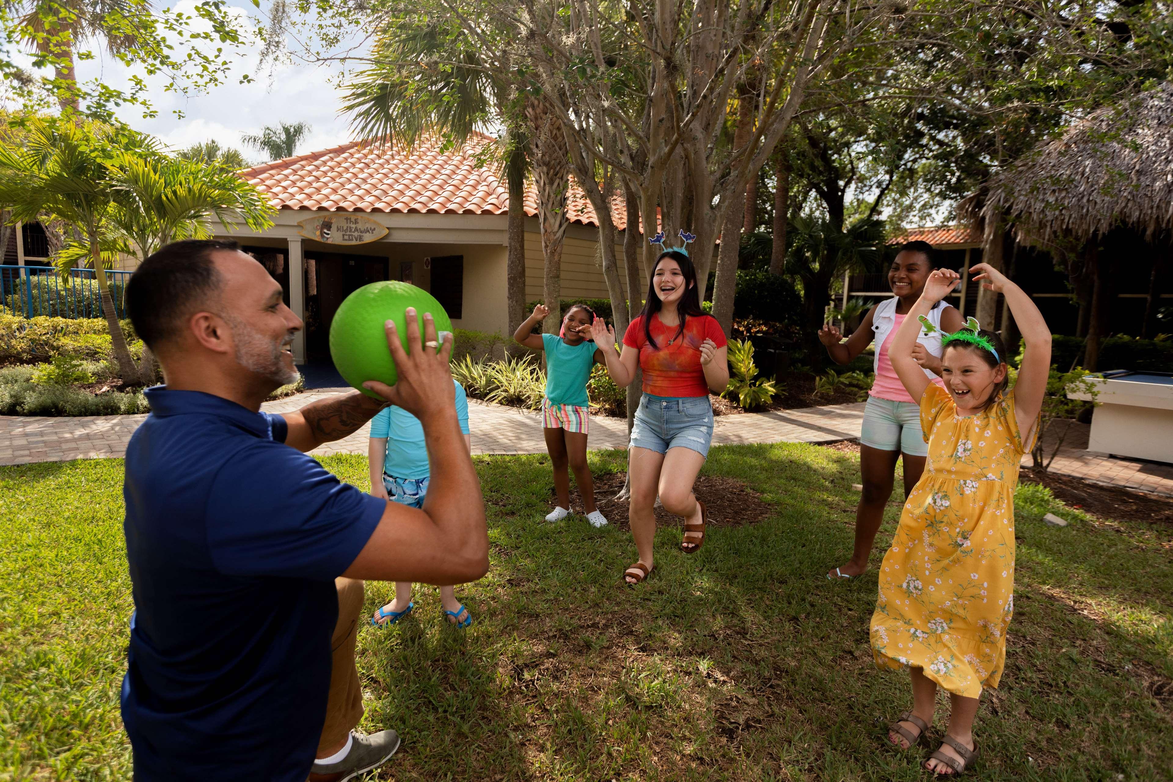 Stay in style at DoubleTree by Hilton Hotel Orlando at SeaWorld