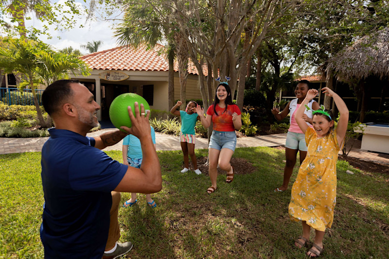 Stay in style at DoubleTree by Hilton Hotel Orlando at SeaWorld