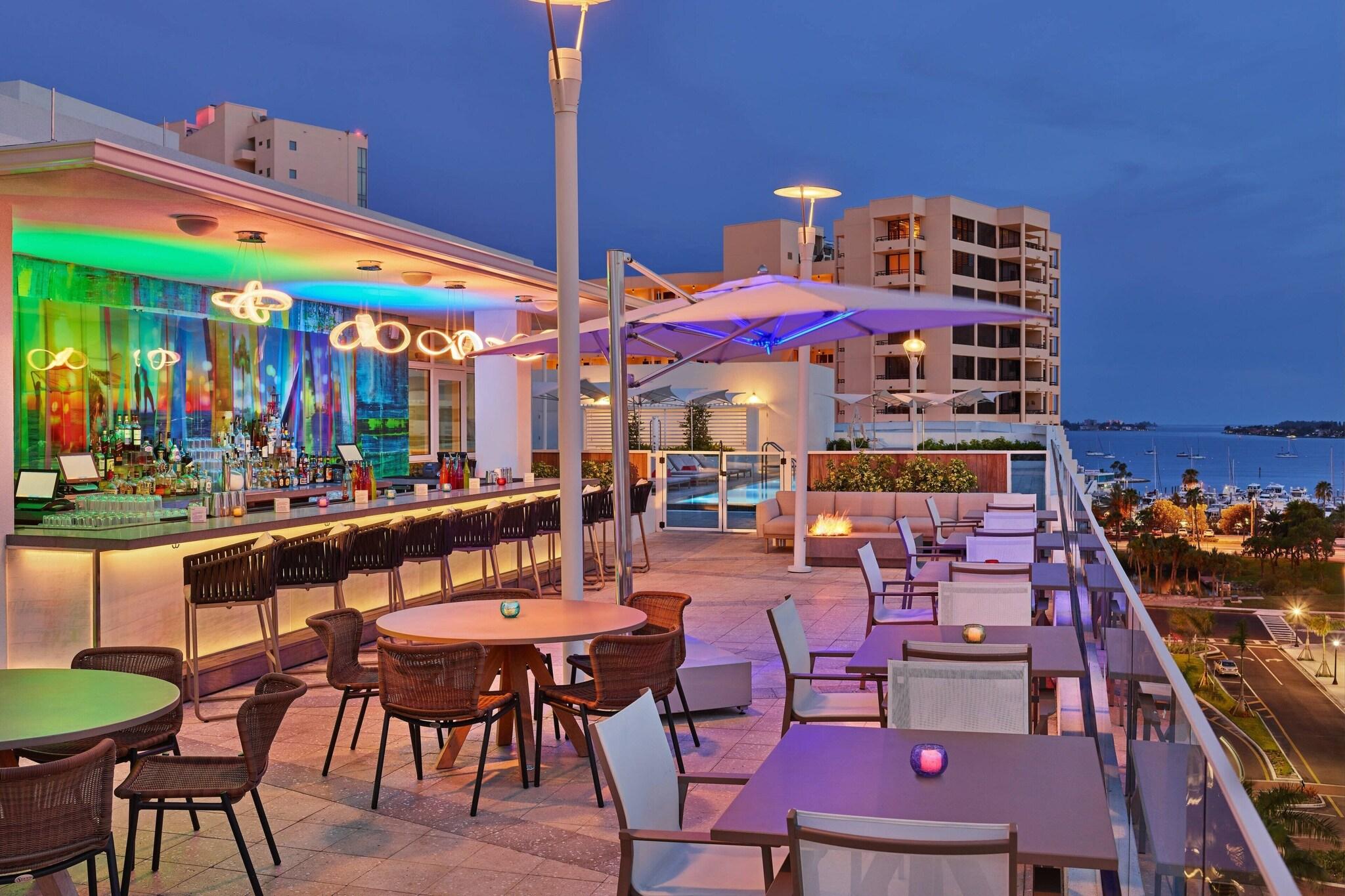 Stay in style at Art Ovation Hotel, Autograph Collection