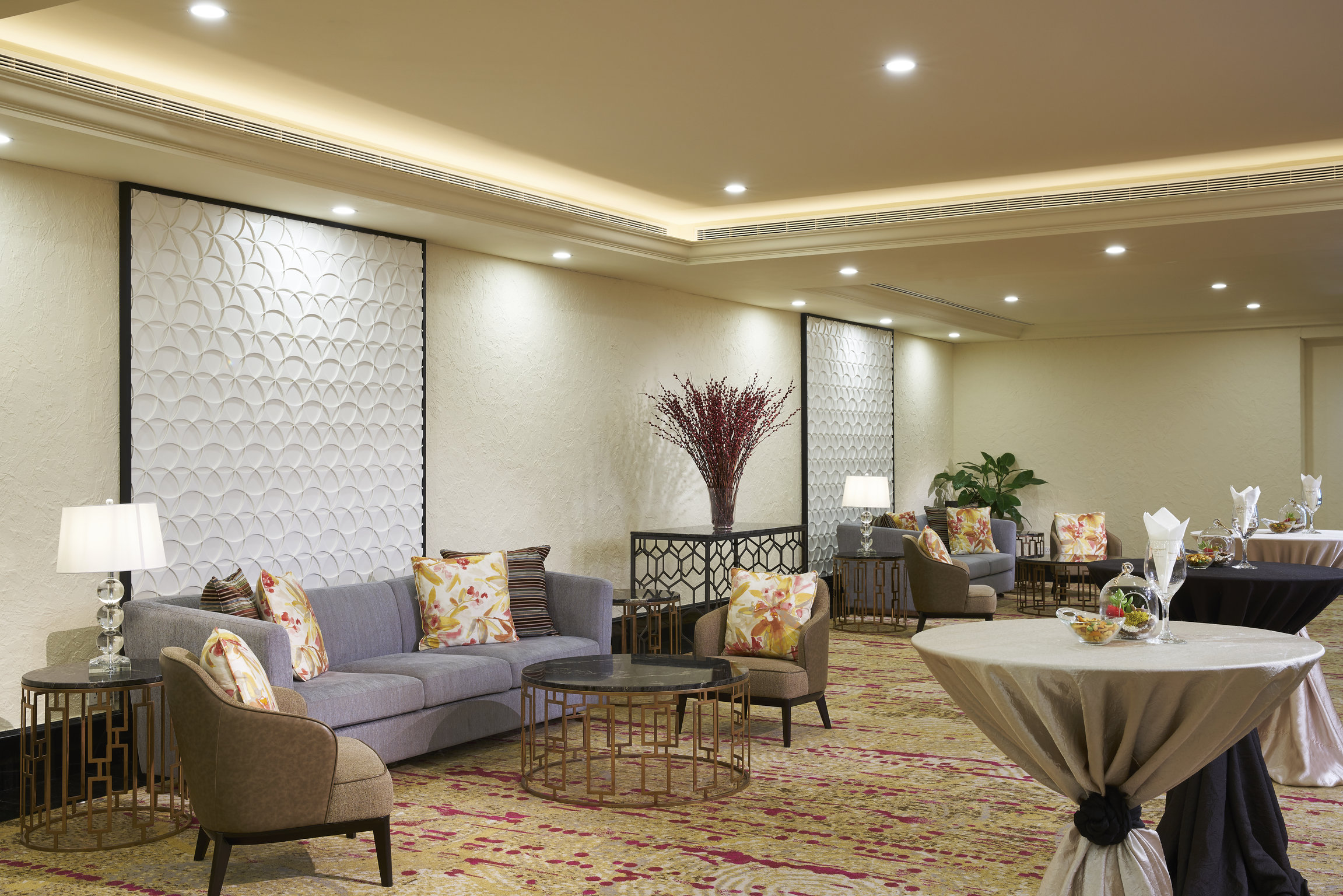 Stay in style at Orchard Rendezvous Hotel