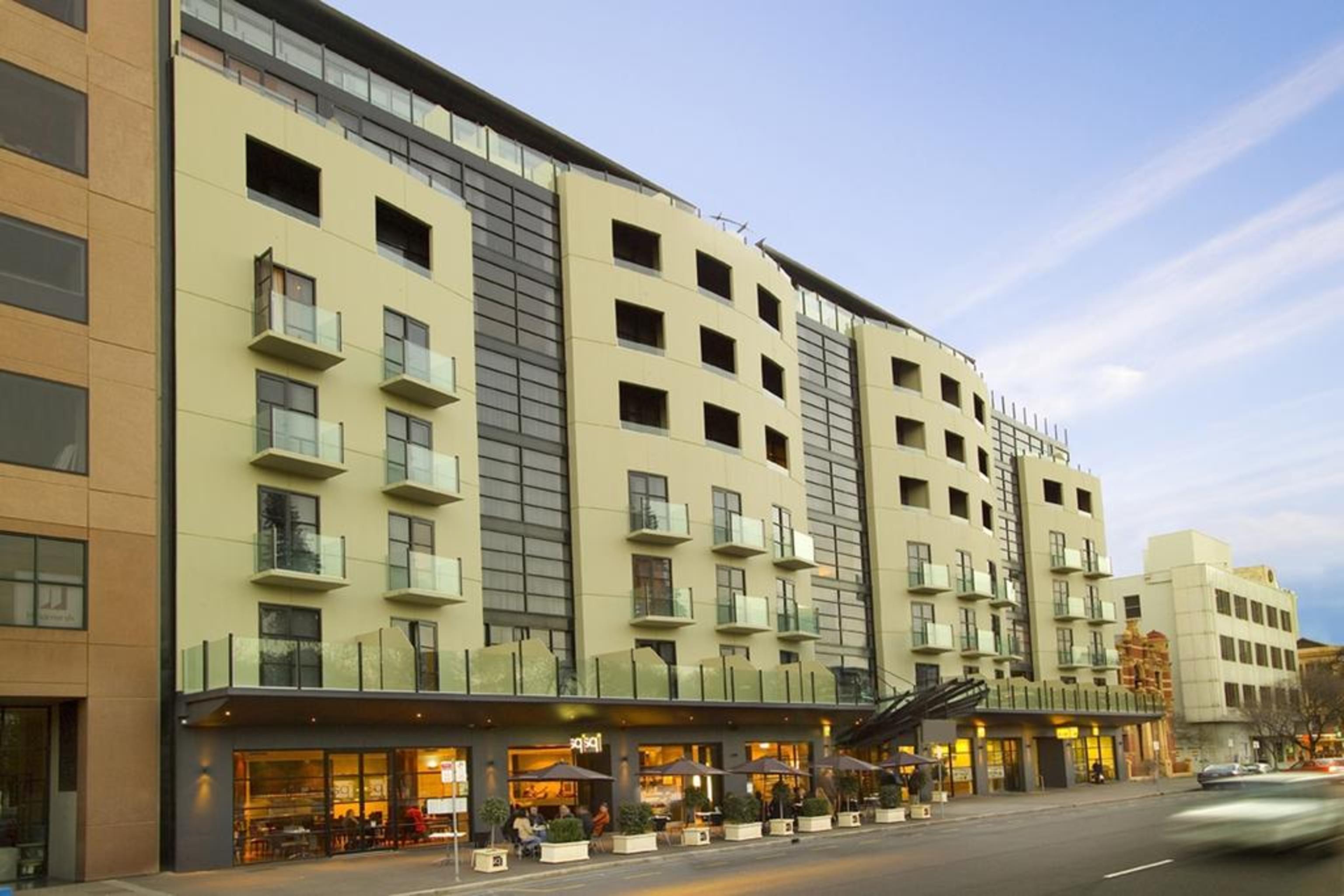 Stay in style at Mantra Hindmarsh Square