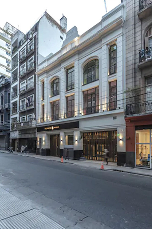 Stay in style at Huinid Obelisco Hotel