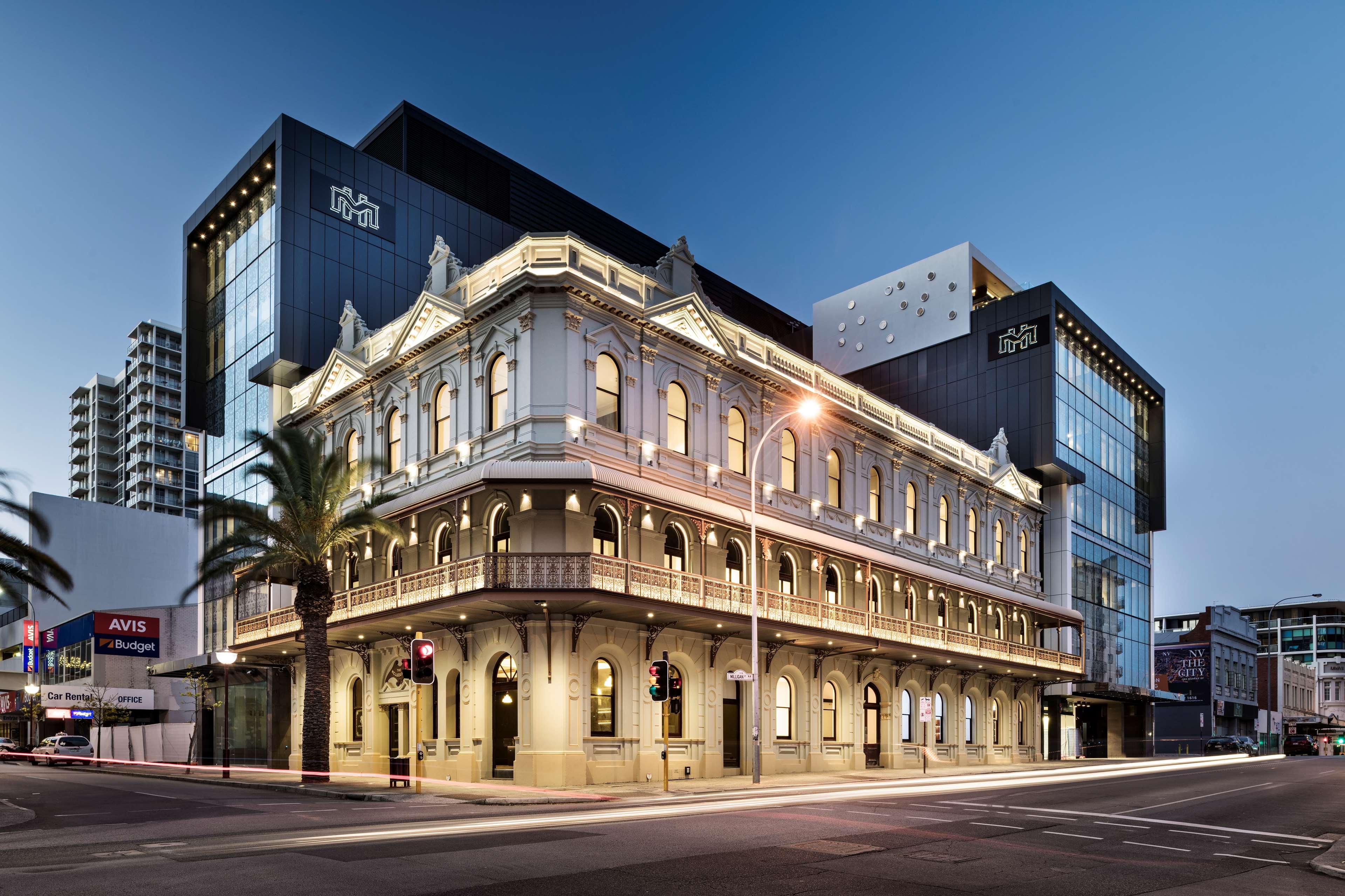 Stay in style at The Melbourne Hotel