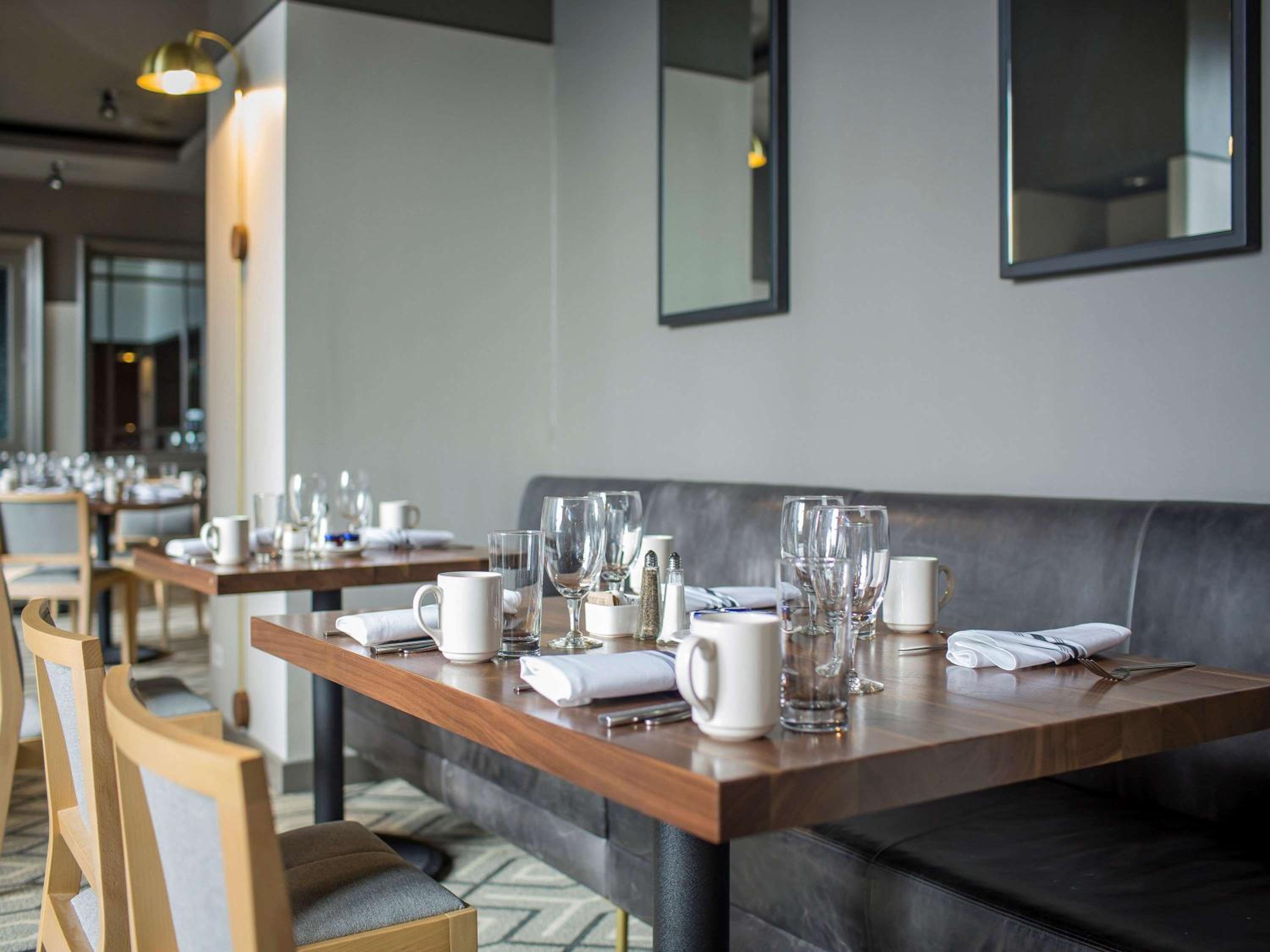 Stay in style at Fairmont Chicago - Millennium Park