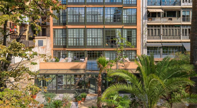 Stay in style at H10 Casa Mimosa