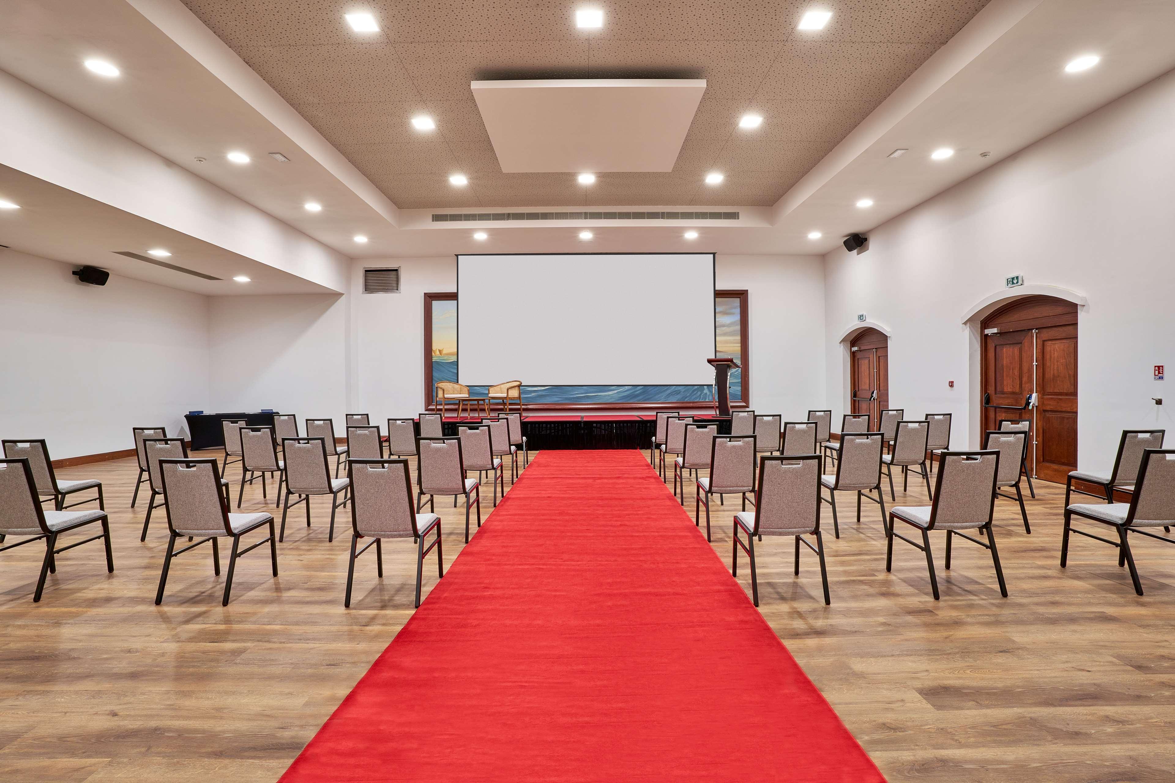 Stay in style at Hilton Hotel Tahiti