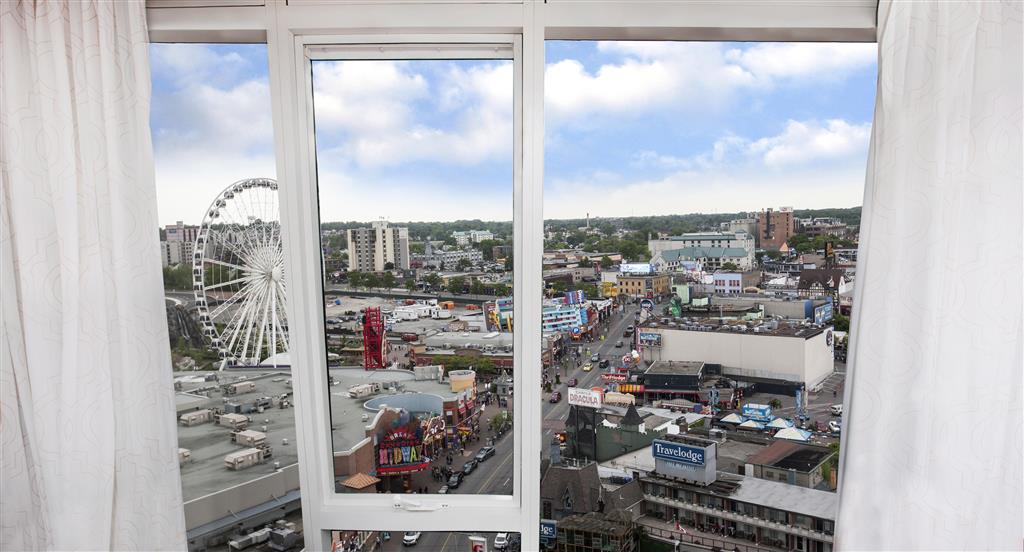 Stay in style at Sheraton Fallsview Hotel