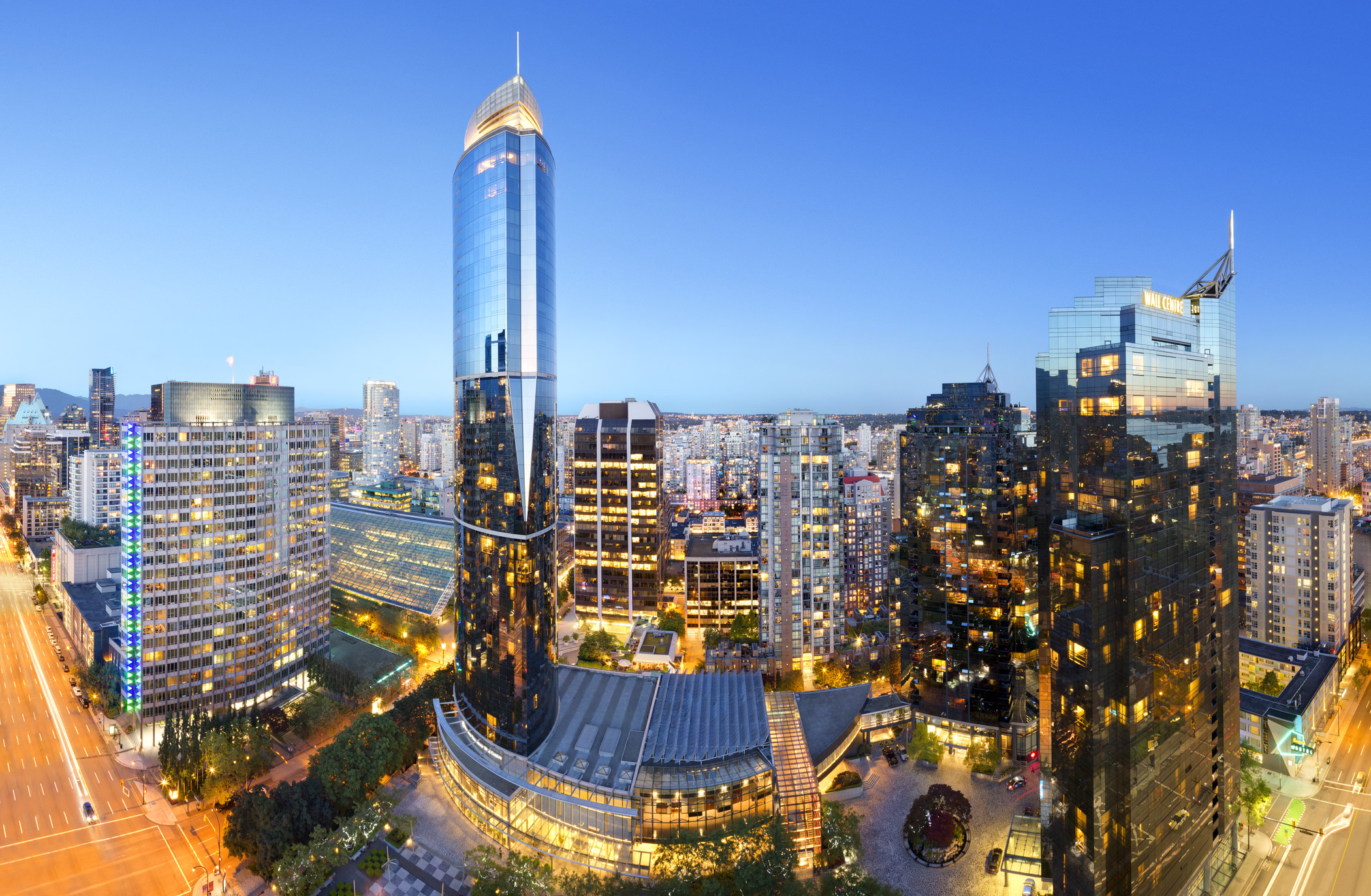 Stay in style at Sheraton Vancouver Wall Centre