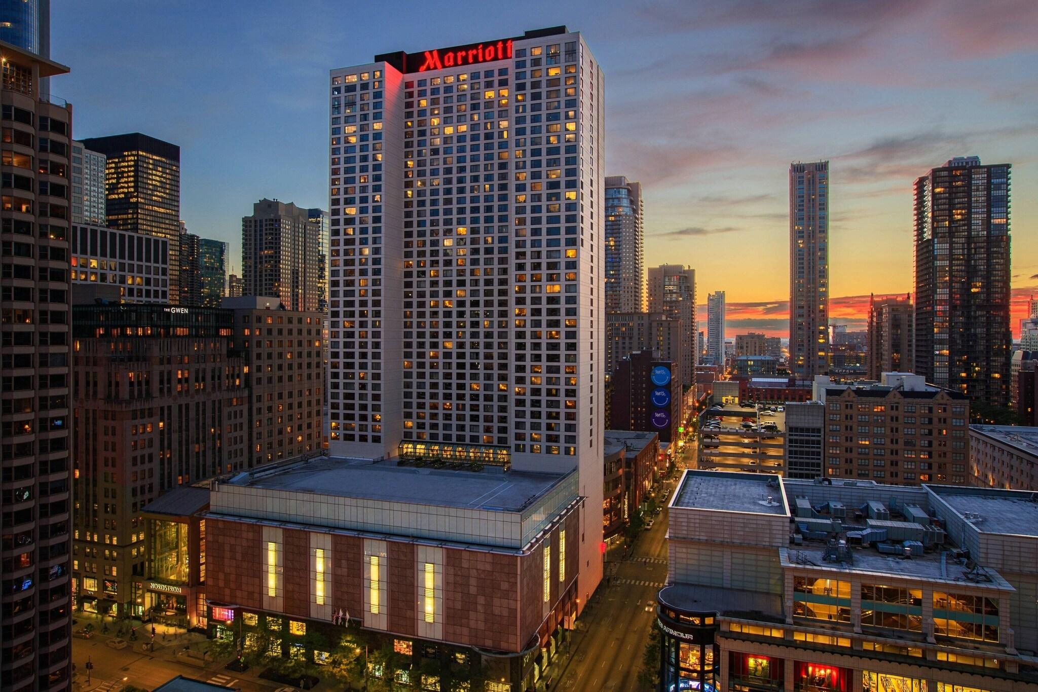 Stay in style at Chicago Marriott Downtown Magnificent Mile