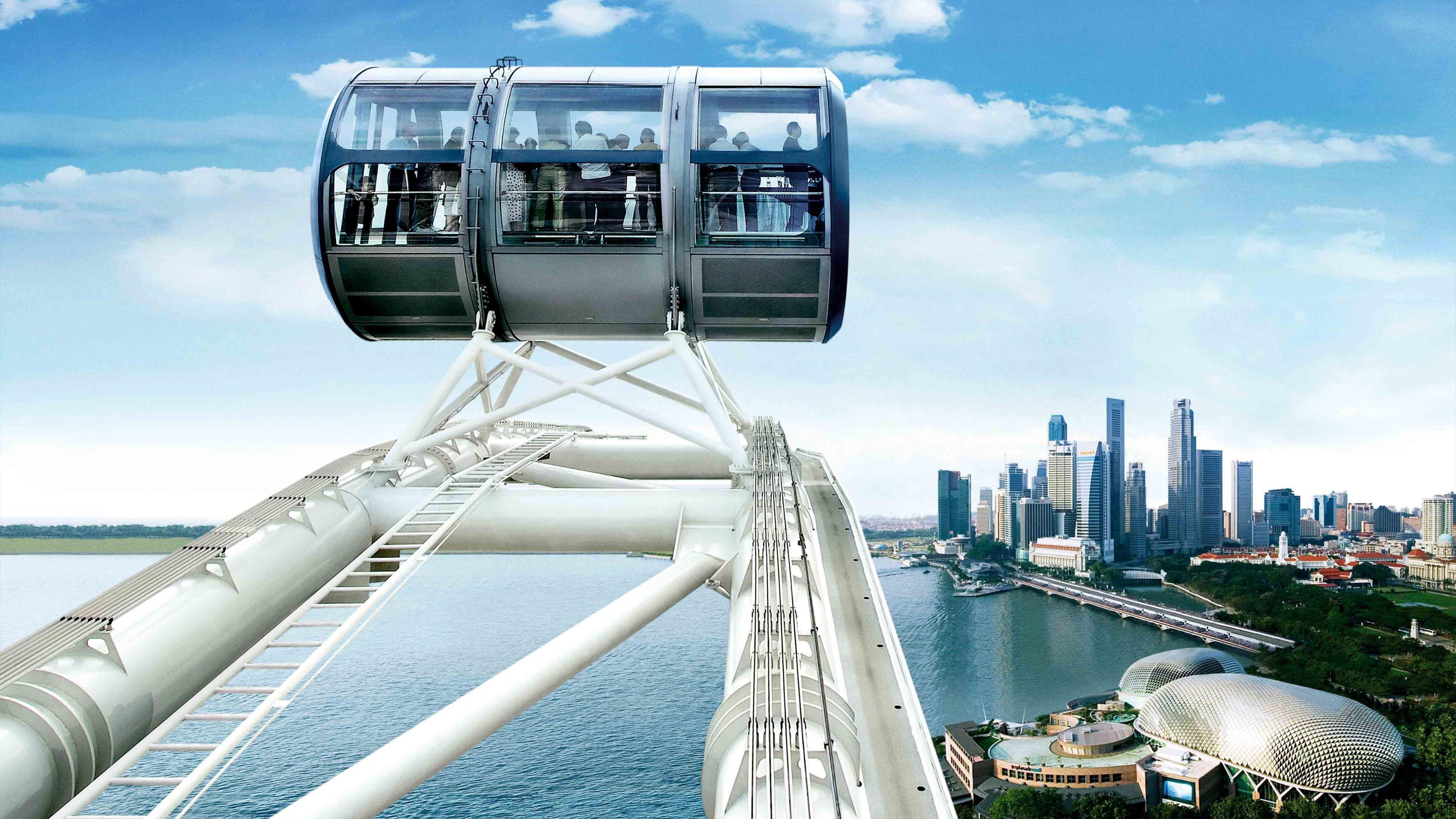 Stay in style at Holiday Inn Atrium