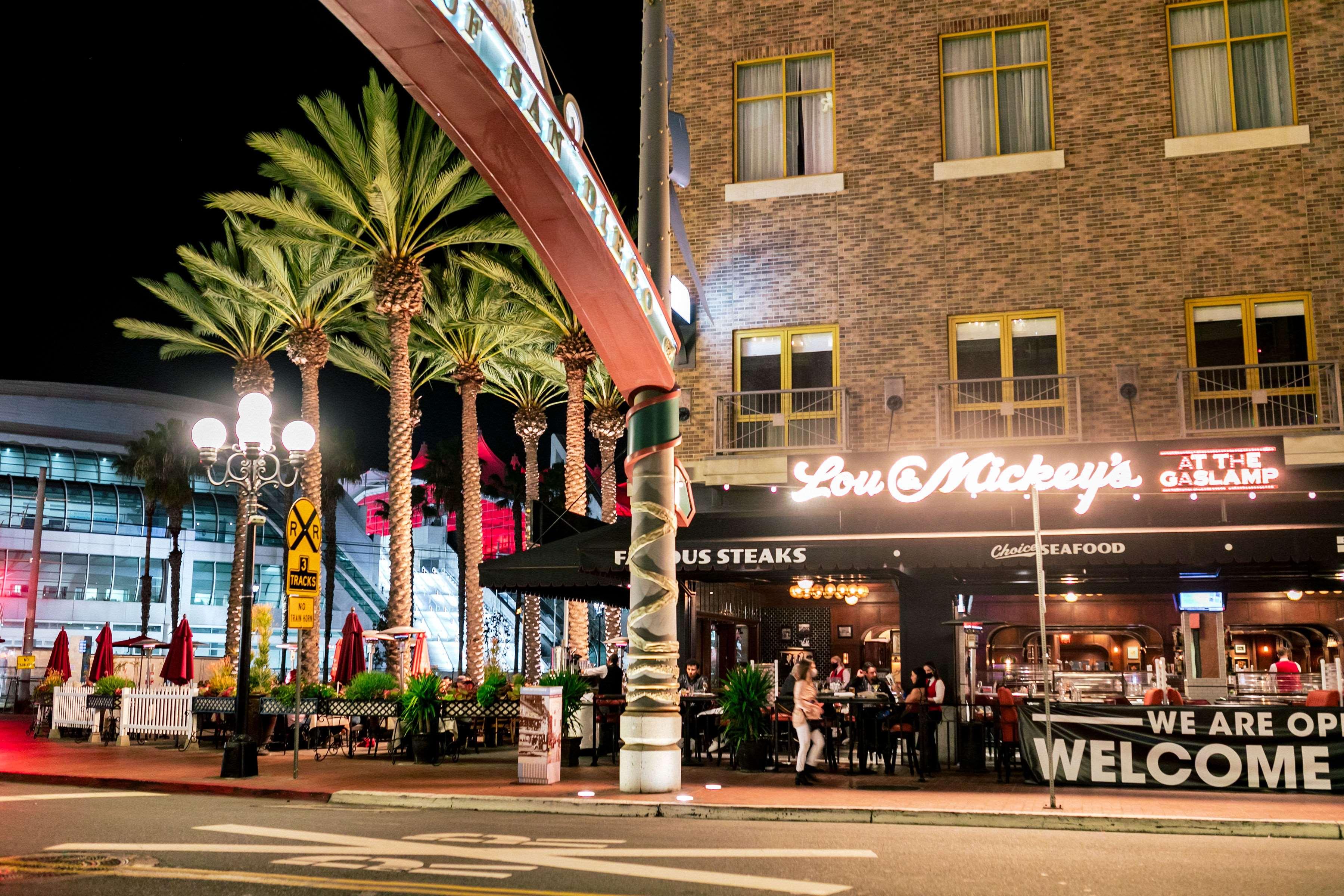 Stay in style at Hilton San Diego Gaslamp Quarter