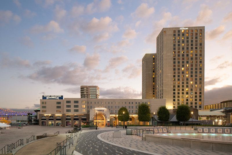 Stay in style at Hilton New Orleans Riverside