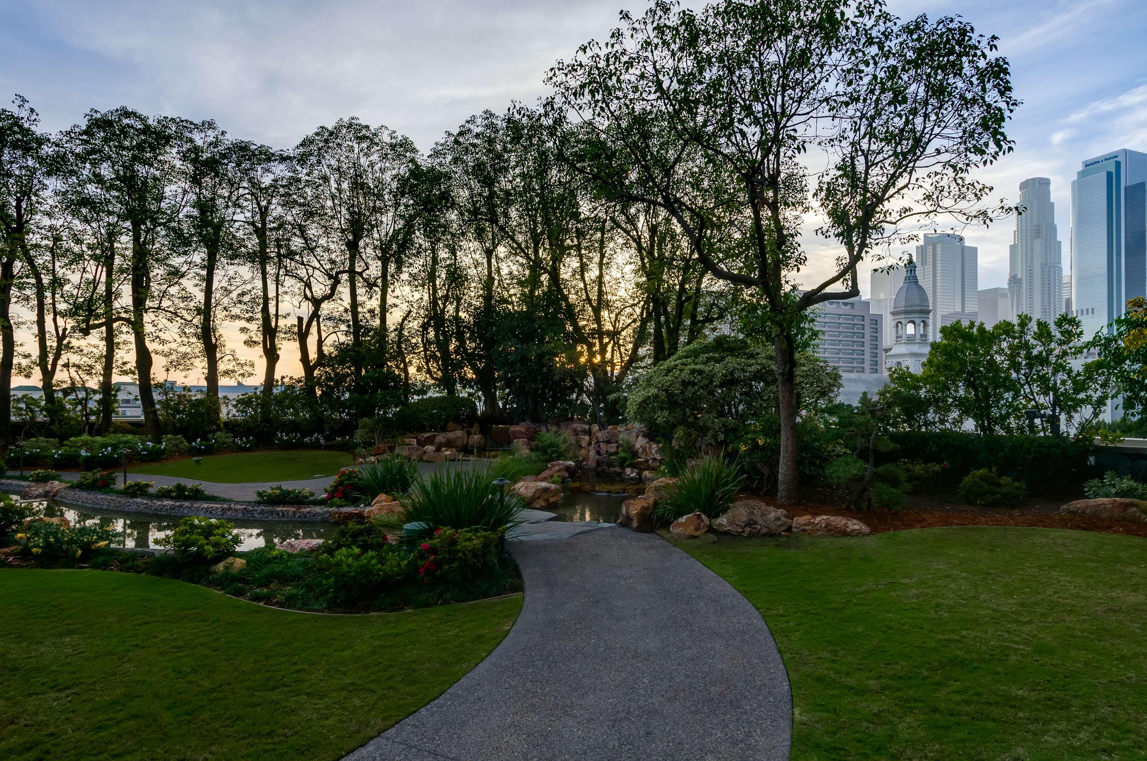 Stay in style at DoubleTree by Hilton Hotel Los Angeles Downtown