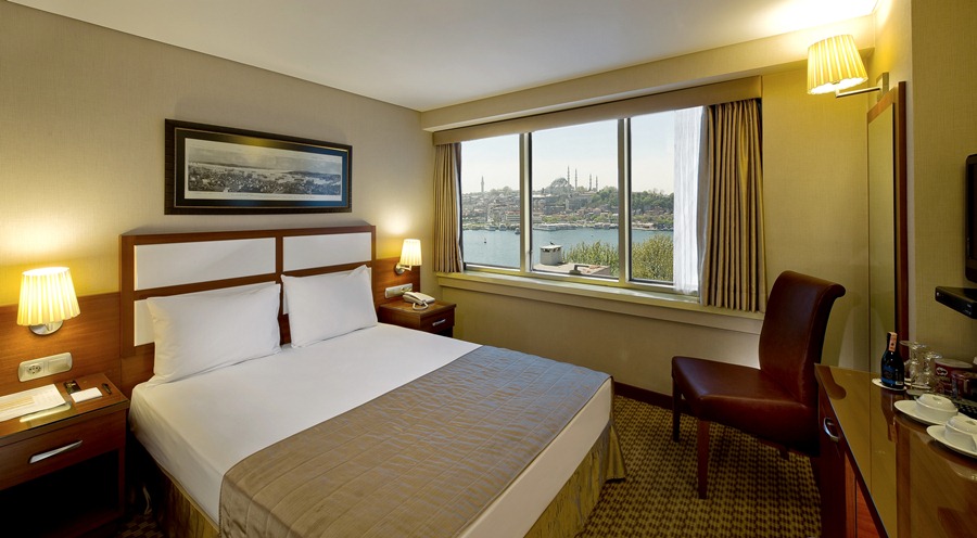 Stay in style at Golden City Hotel