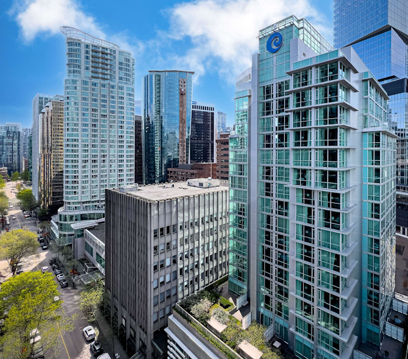 Stay in style at Coast Coal Harbour Vancouver Hotel by APA