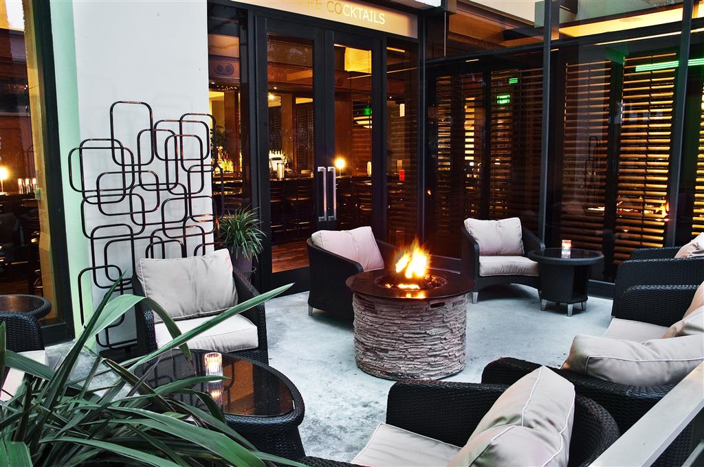 Stay in style at The Westin Los Angeles Airport