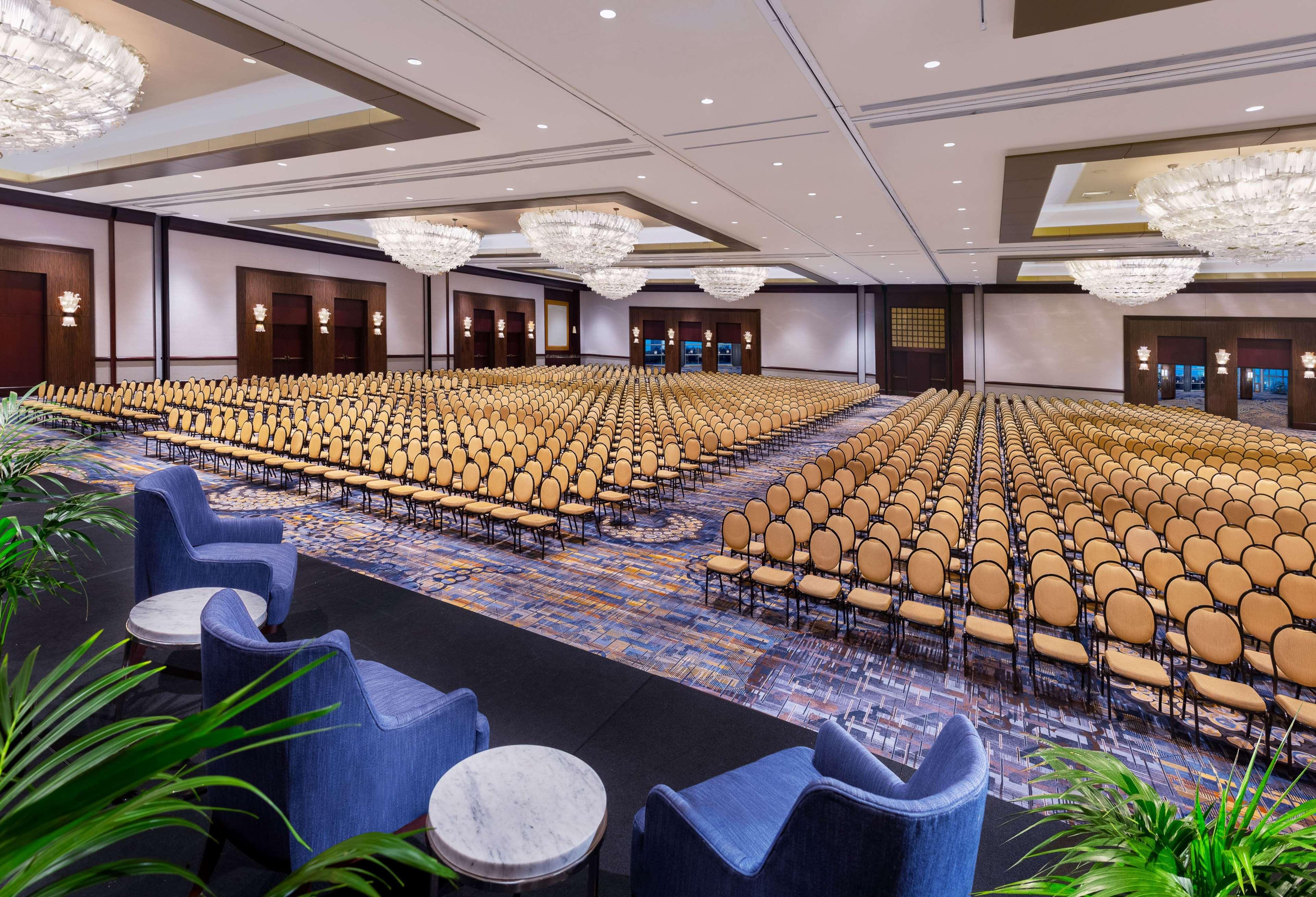 Stay in style at Hilton Americas Houston