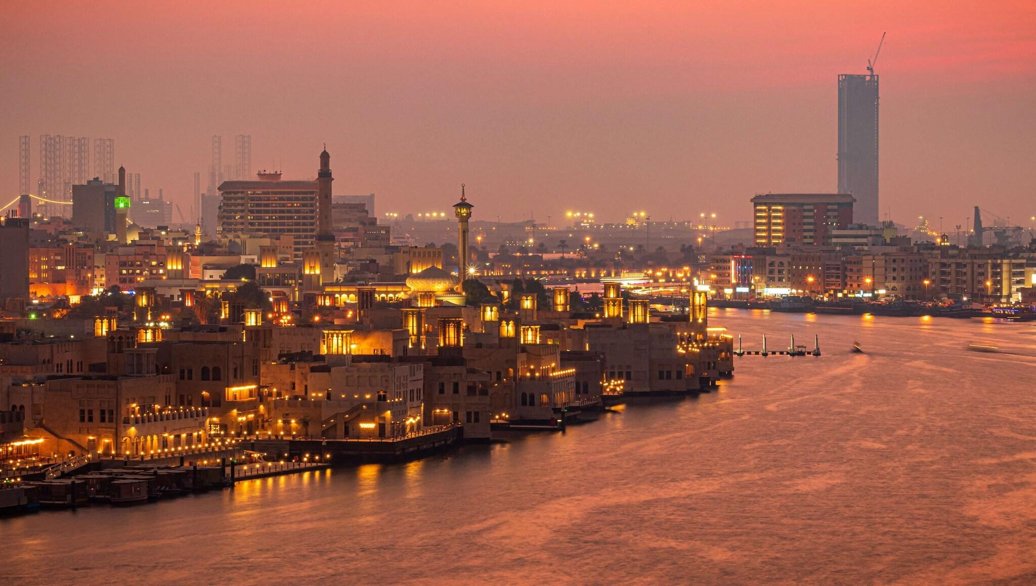 Stay in style at Radisson Blu Hotel Dubai Deira Creek