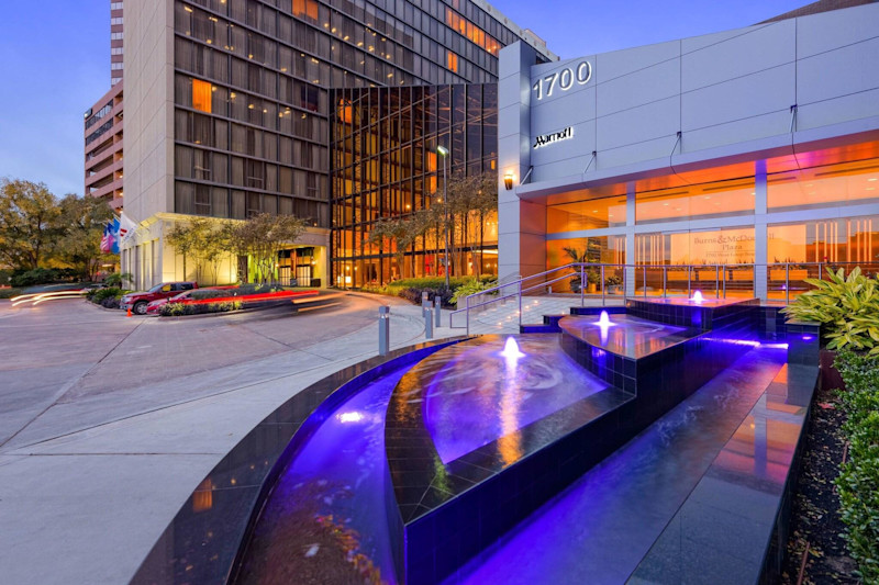 Stay in style at Marriott Houston West Loop by The Galleria