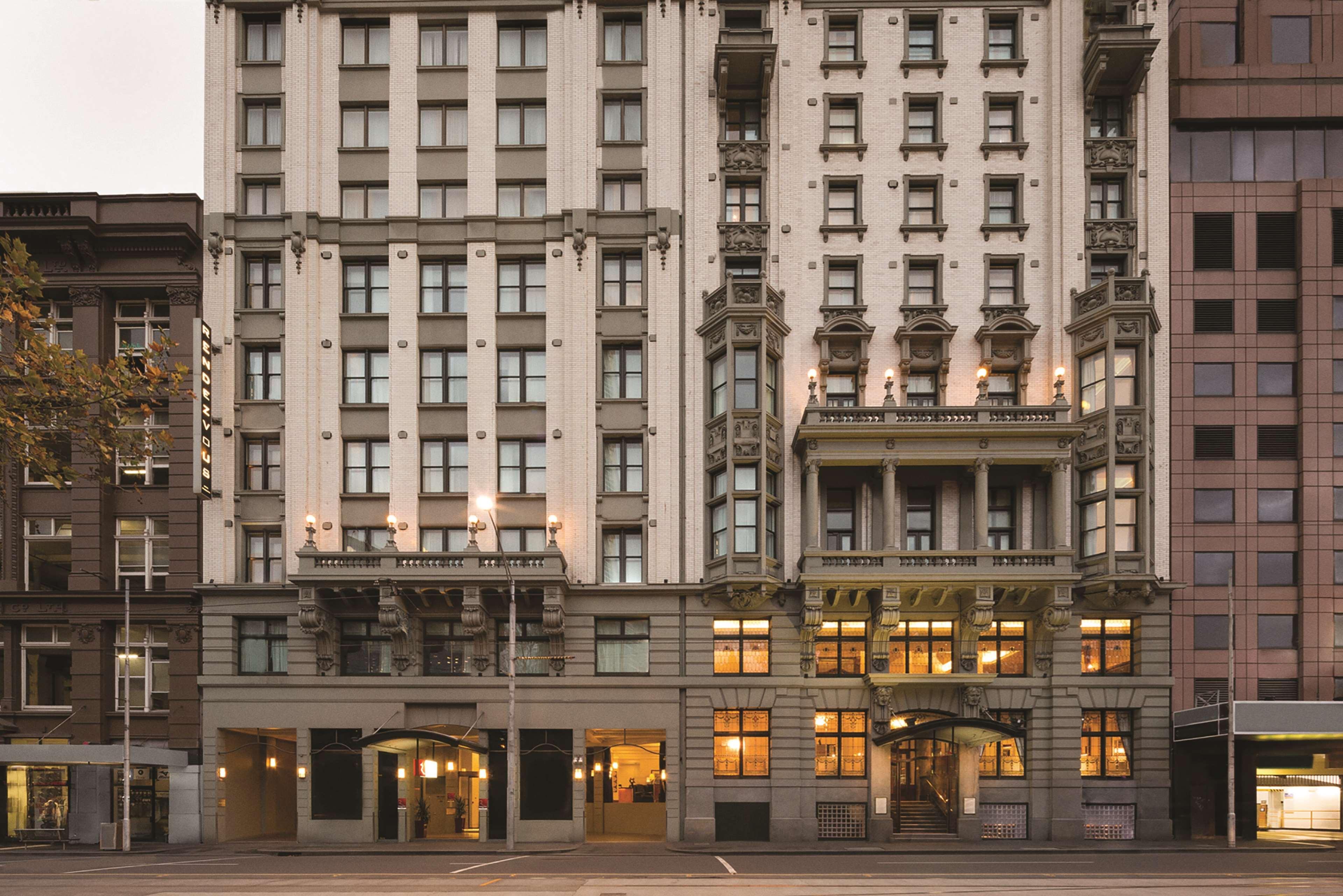 Stay in style at Rendezvous Hotel Melbourne