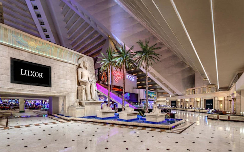 Stay in style at Luxor Hotel & Casino