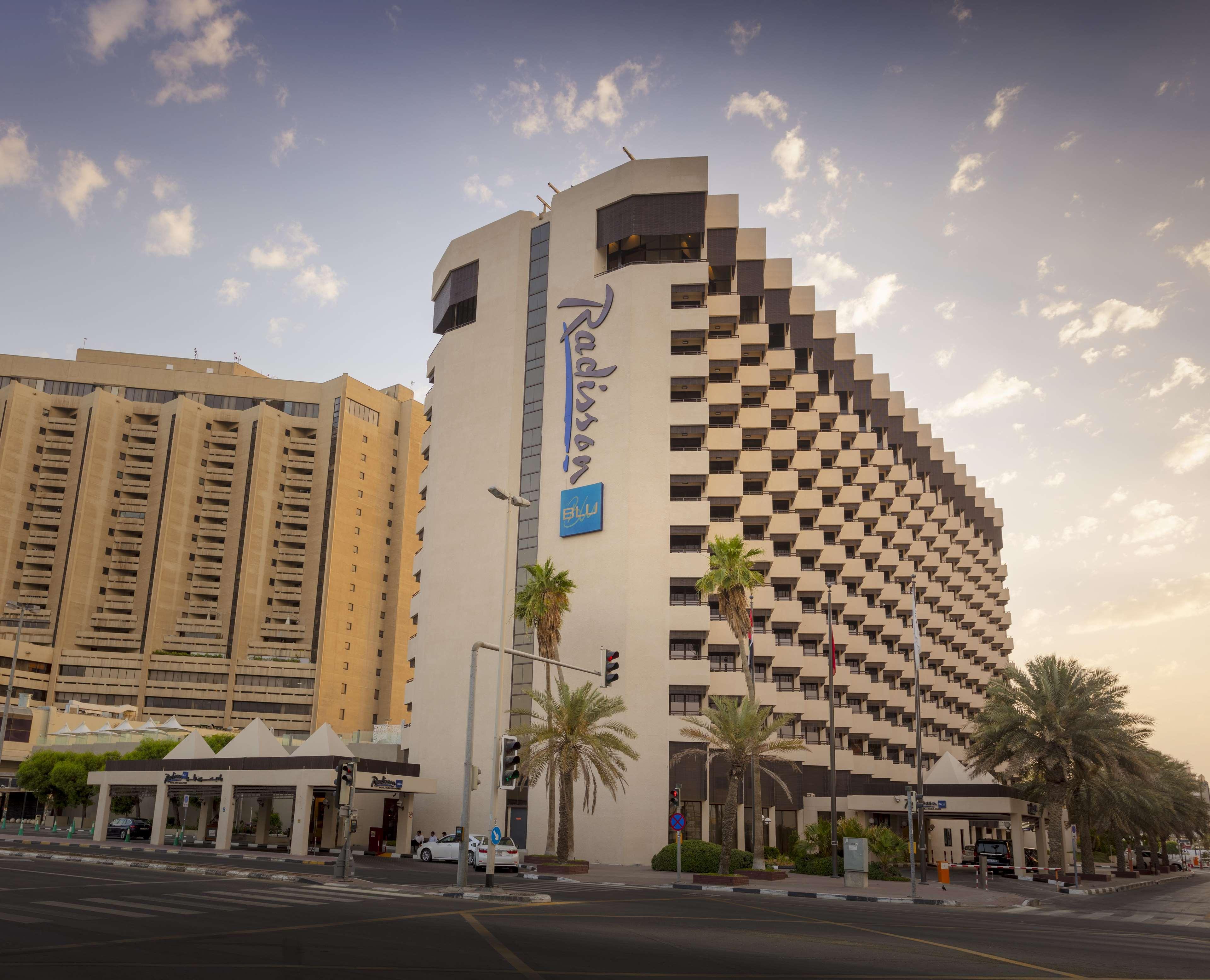 Stay in style at Radisson Blu Hotel Dubai Deira Creek