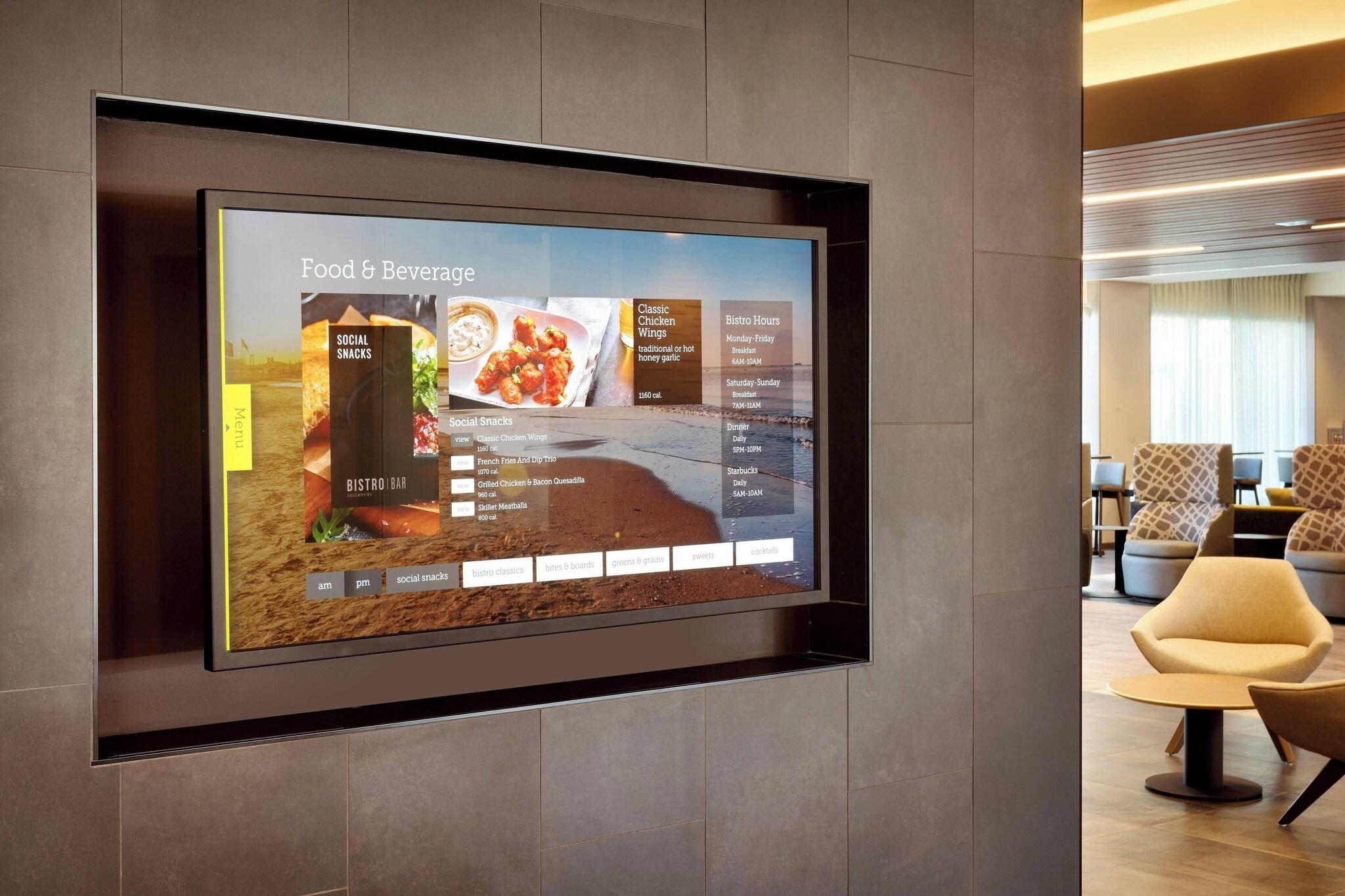 Stay in style at Courtyard Los Angeles LAX/Hawthorne