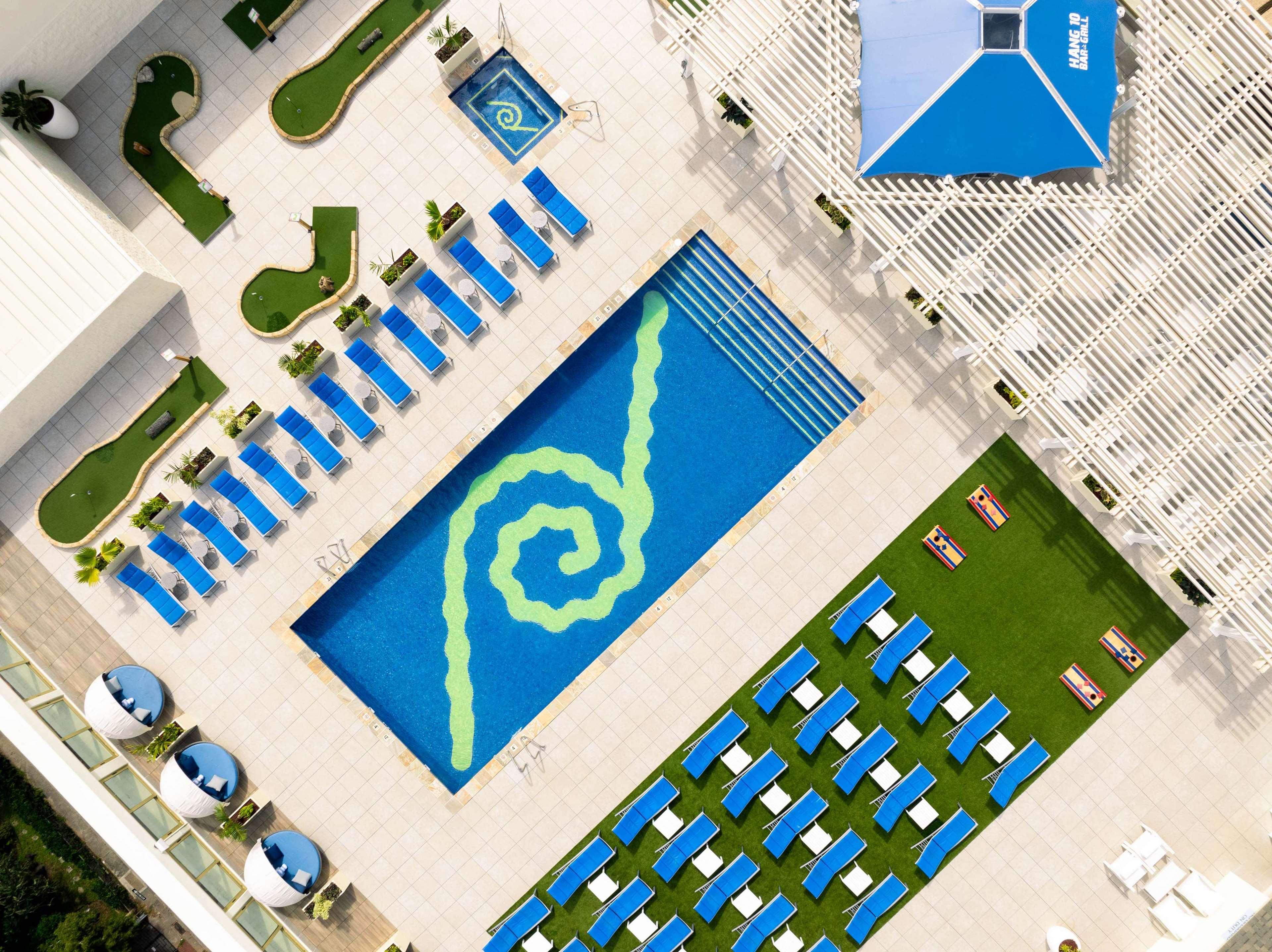 Stay in style at Hilton Waikiki Beach