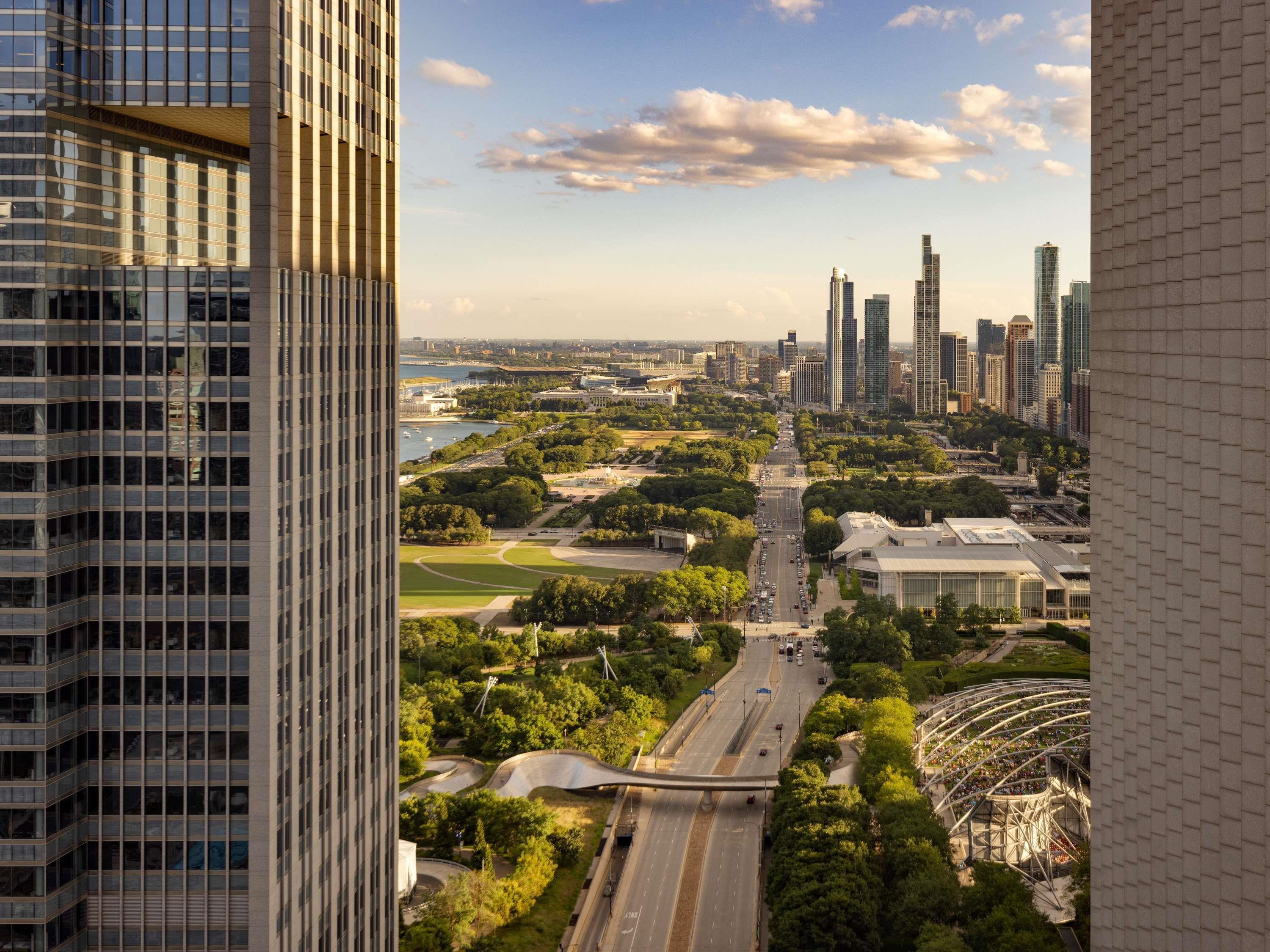 Stay in style at Fairmont Chicago - Millennium Park