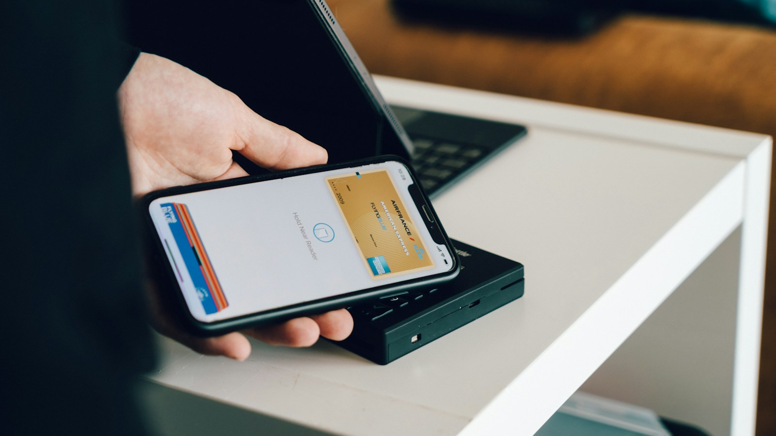 Contactless payment with a phone and a card reader