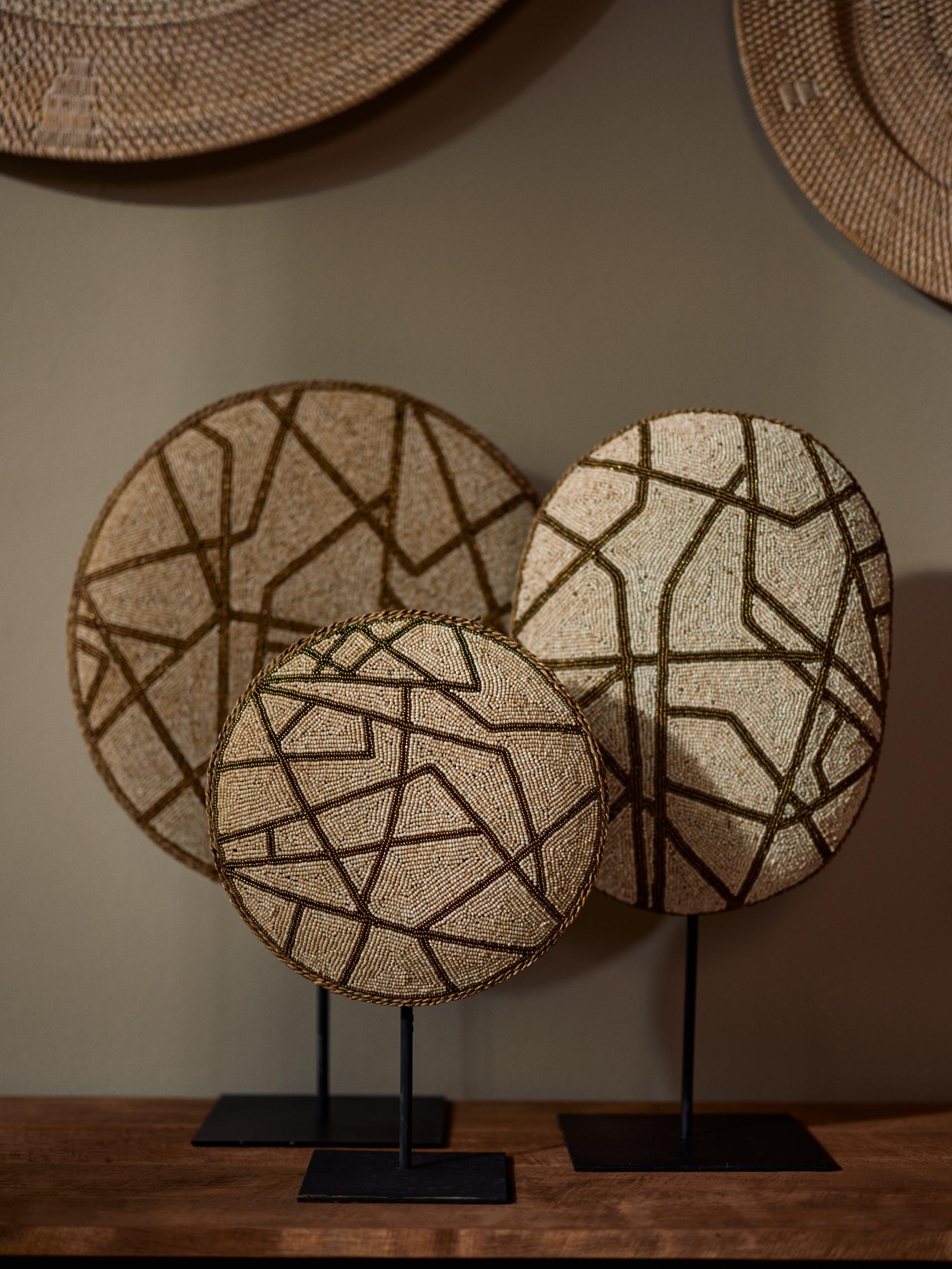  nitibe-ornament-on-stand3