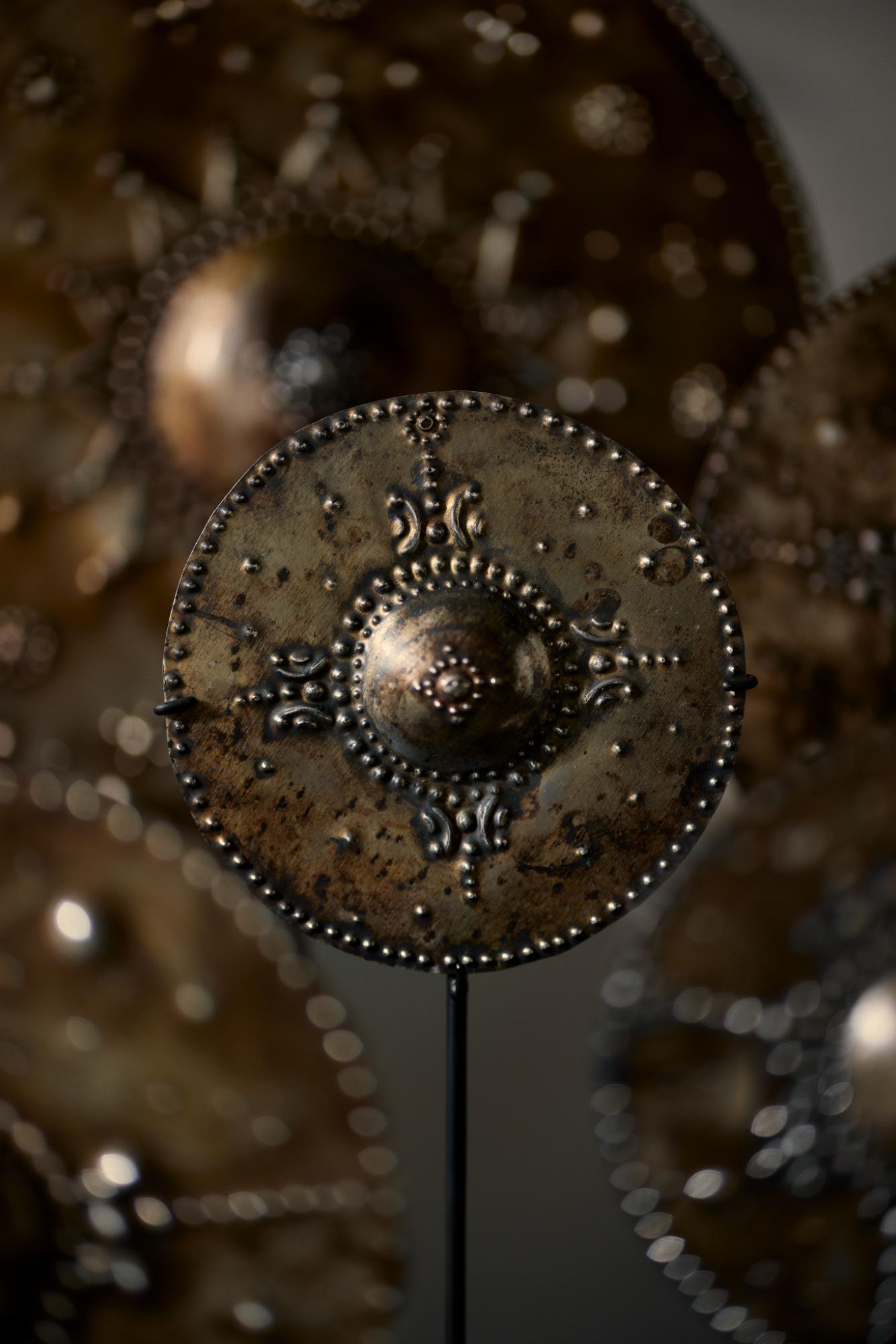 timor-moon-metal-on-stand4