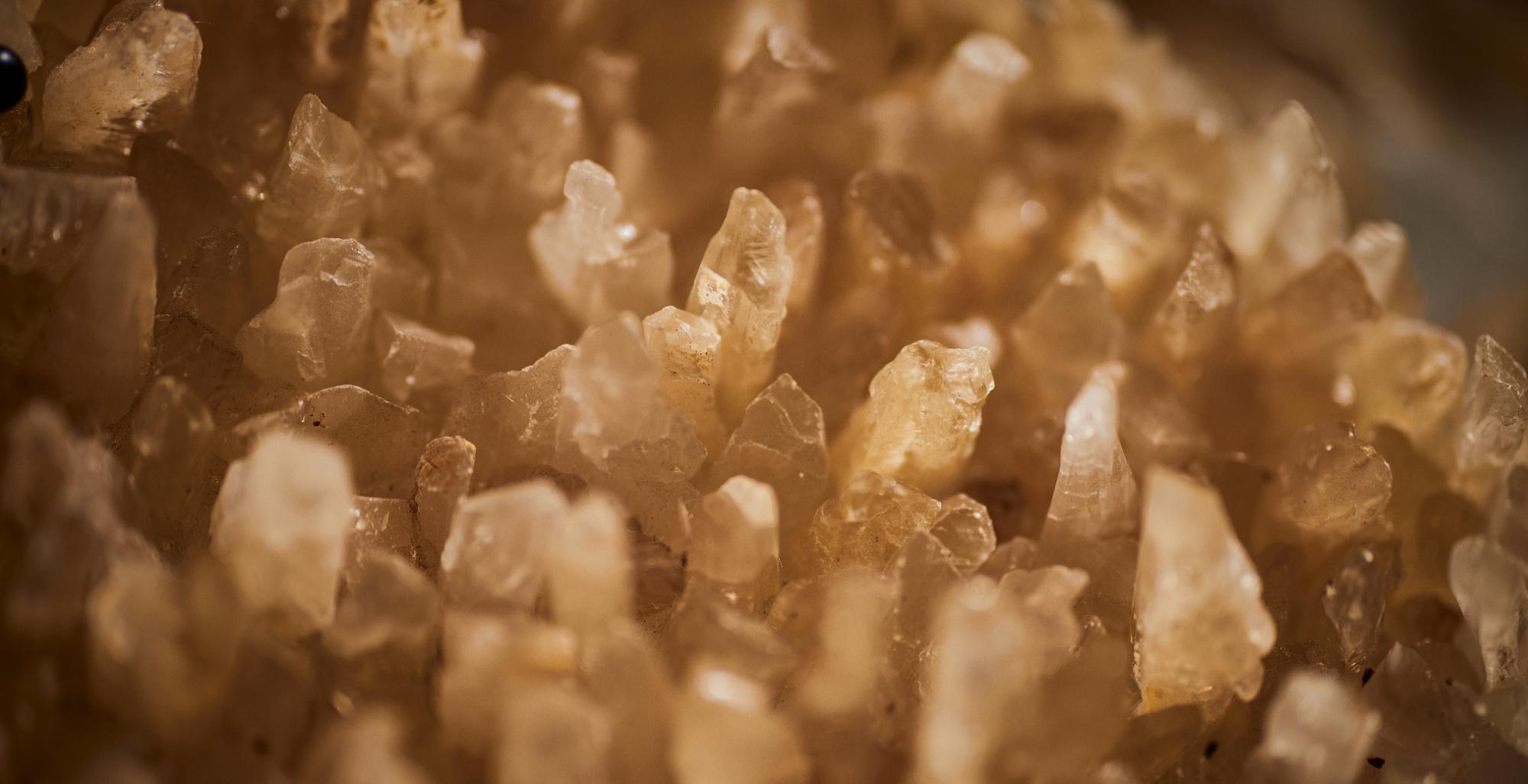 supe-ornament-natural-quartz3