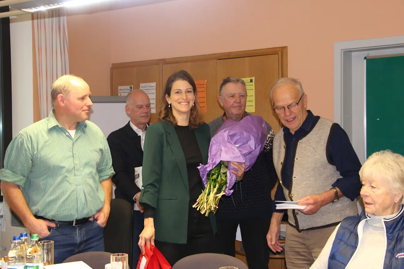 12 Jahre Adventskaffee: Grundschule Bernau ehrt Lernpaten