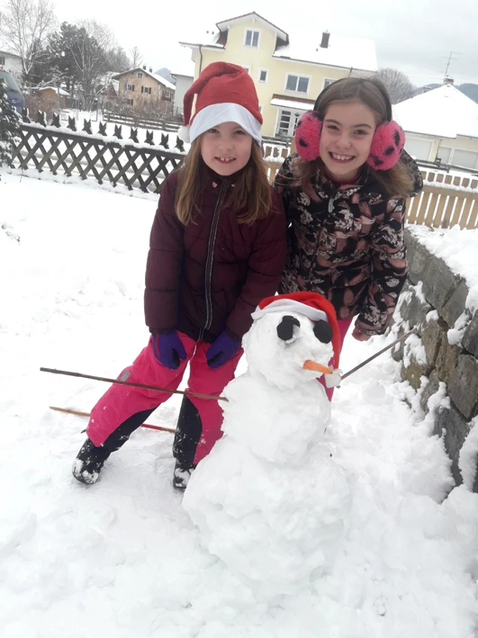 Baumeister im Schnee - Klasse 2b