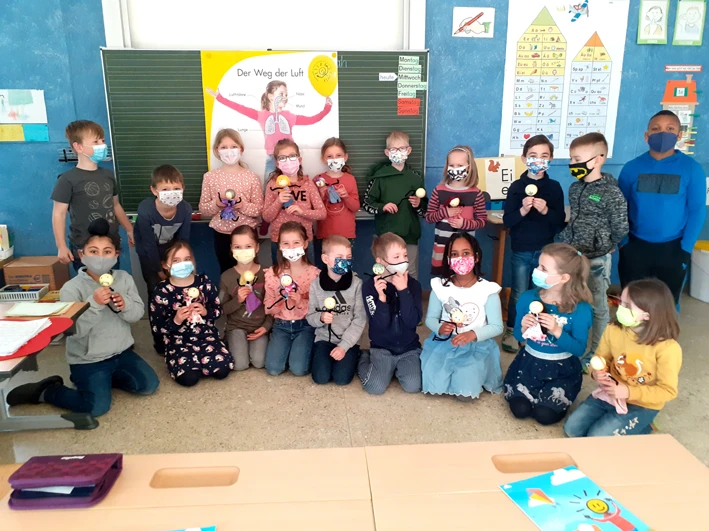 Start des Klasse 2000-Projekts in den Klassen 1a und 1b Start des Klasse 2000-Projekts in den Klassen 1a und 1b