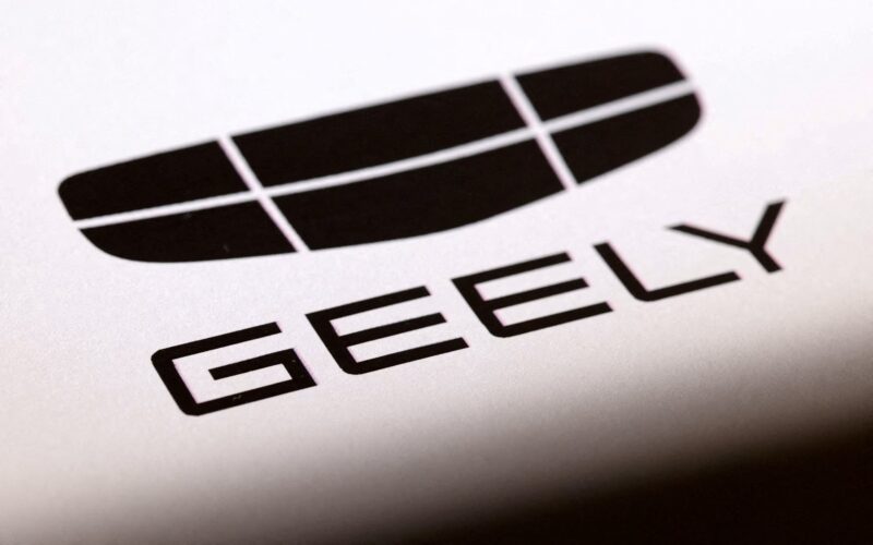Geely chairman, “We are not giving up on gas engines.”