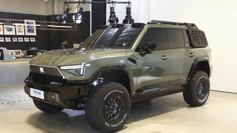 Dongfeng M-Hero’s 700 hp off-roader M817 unveiled
