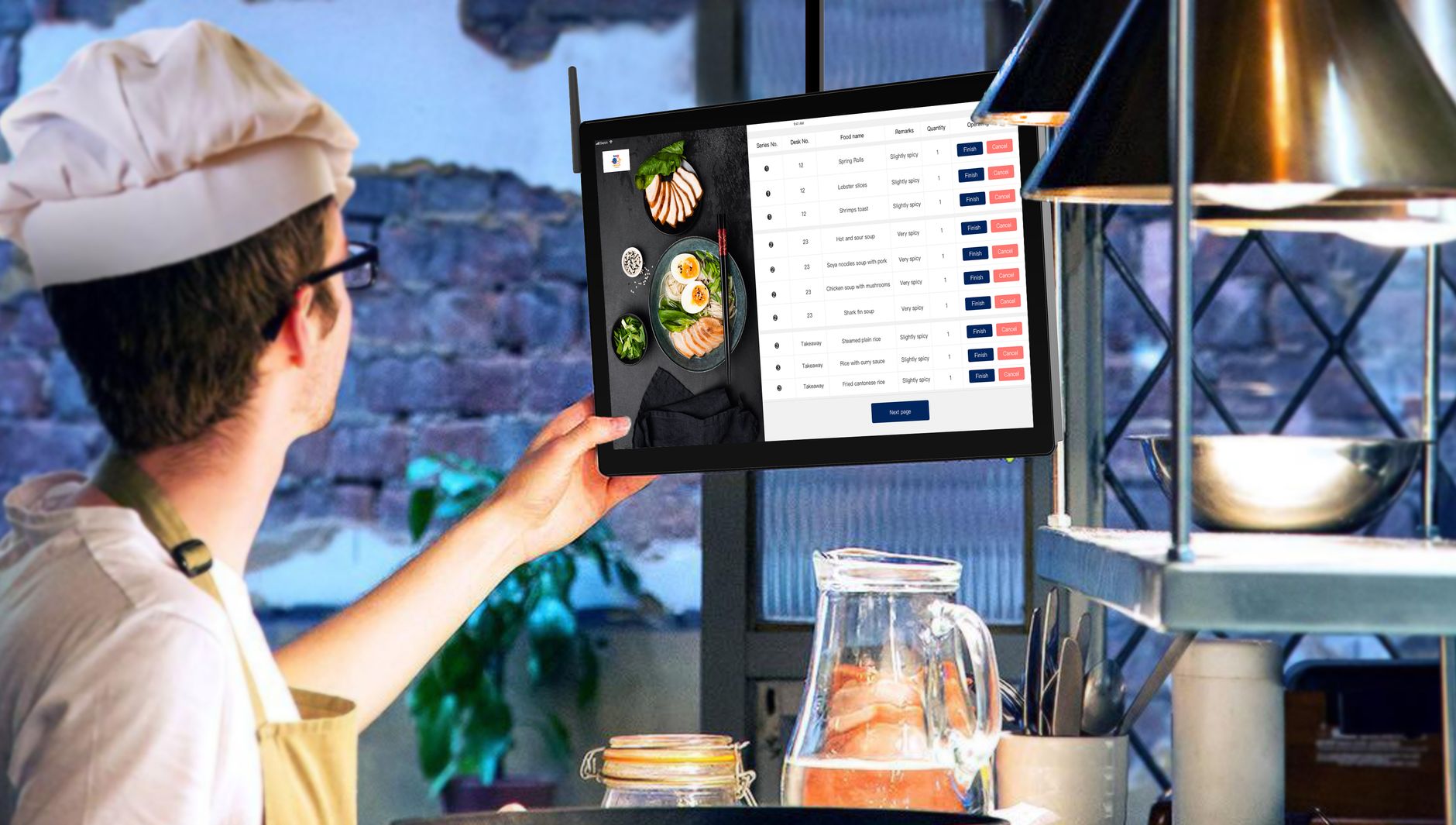 Koch verwaltet Küchenbestellungen auf einem Tablet · Foto: iMin Technology (Pexels)