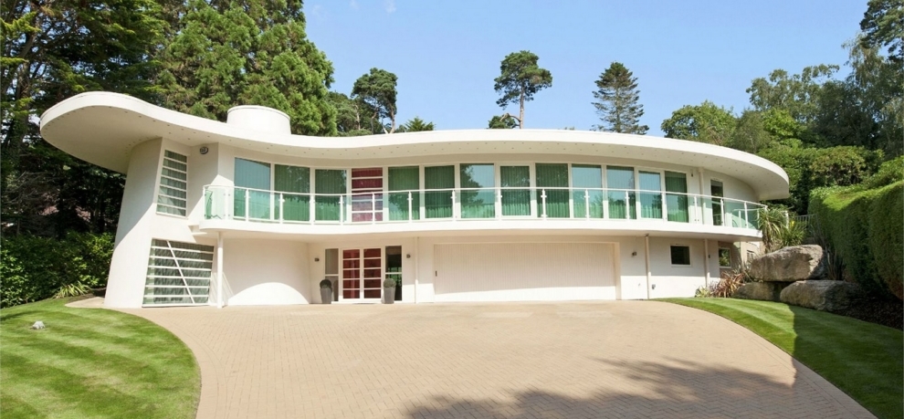 Artdeco building